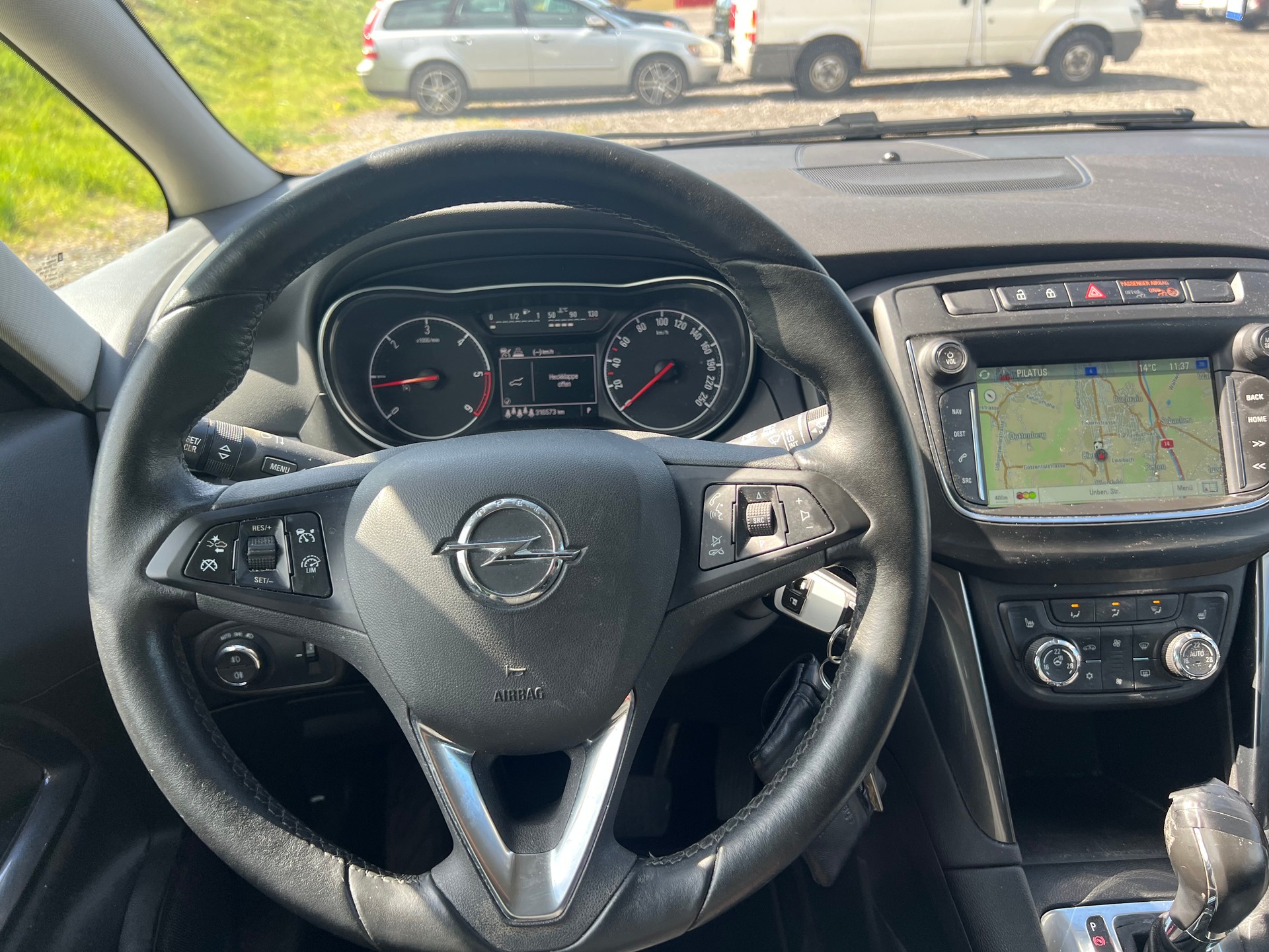 OPEL Zafira 2.0 CDTi Excellence Automatic-image-10
