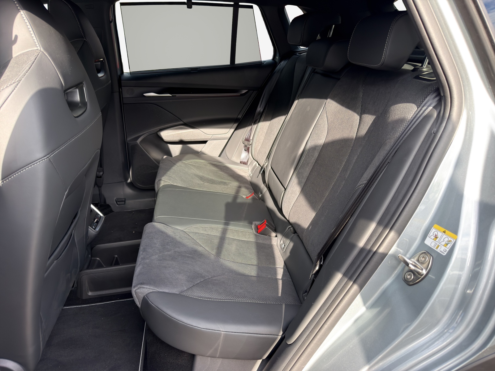SKODA Elroq 85x Sportline 4x4-image-11