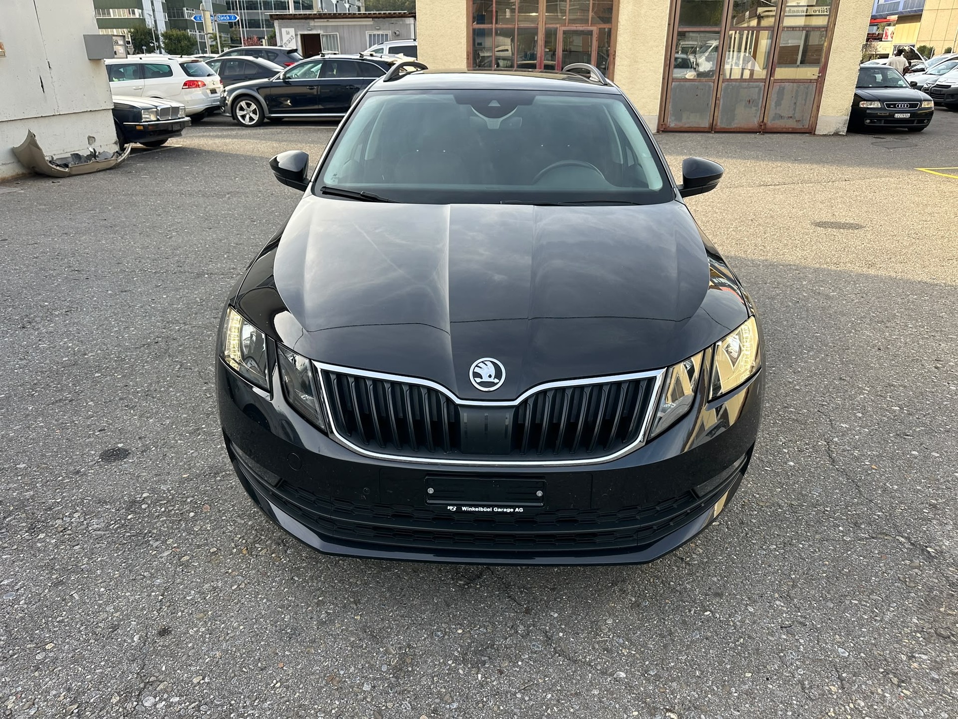SKODA Octavia Combi 1.6 TDI Clever 4x4-image-2