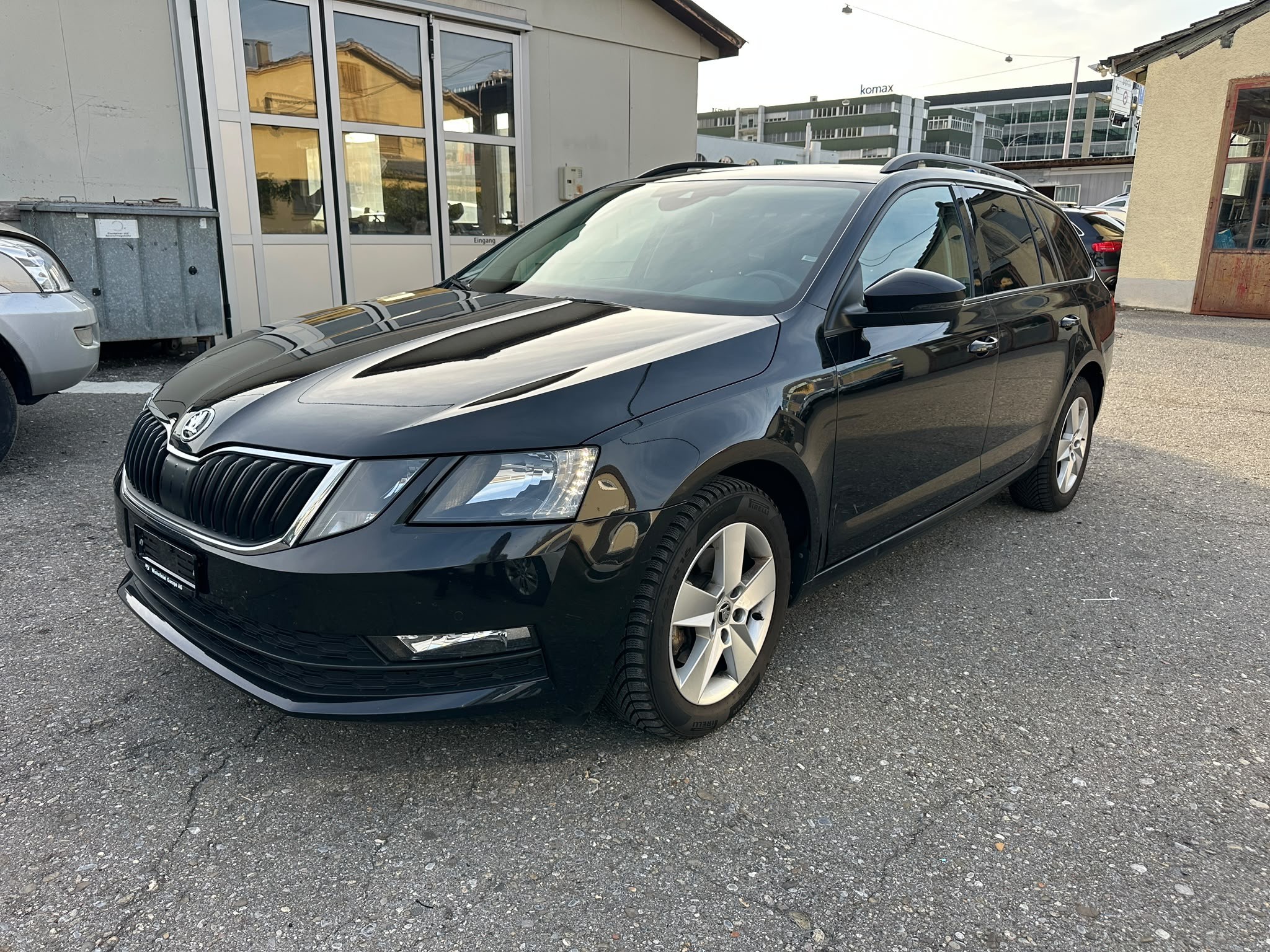 Car photo