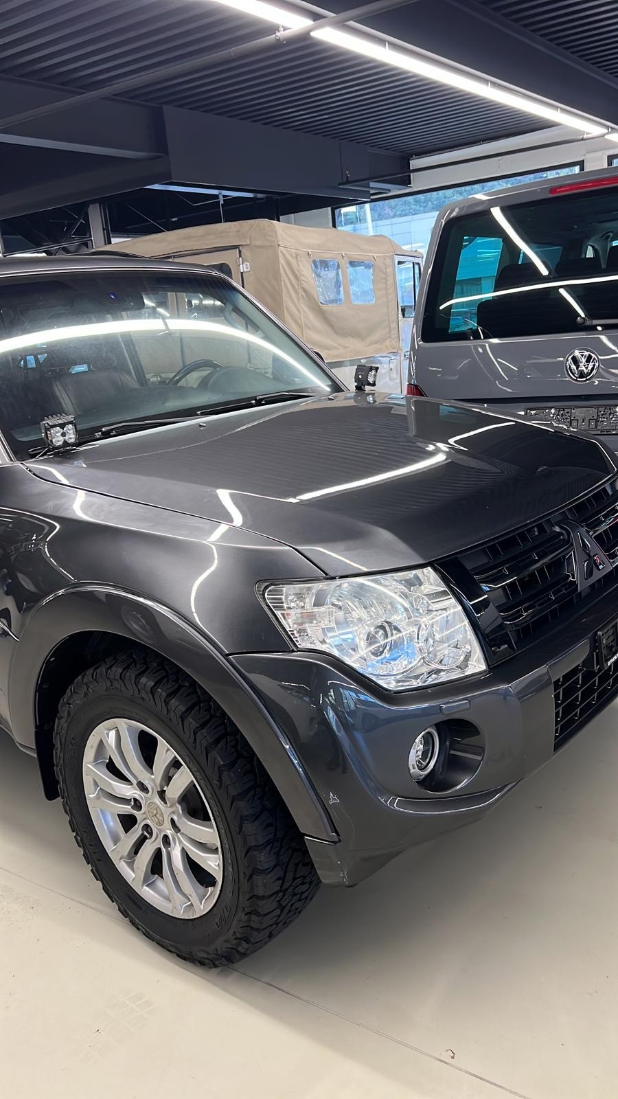 MITSUBISHI Pajero 3.2 DI-D Swiss Edition Automatic-image-1
