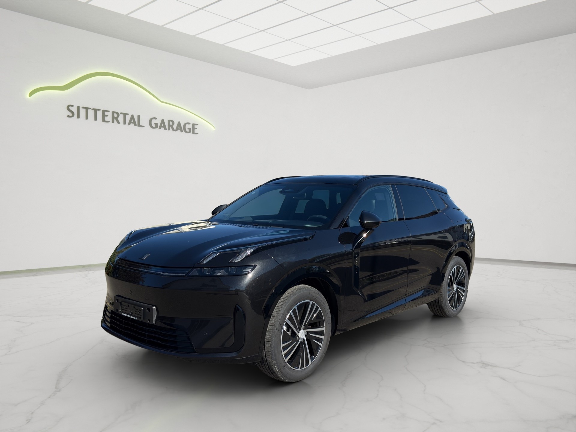 LYNK & CO 08 1.5 PHEV Core-image-0