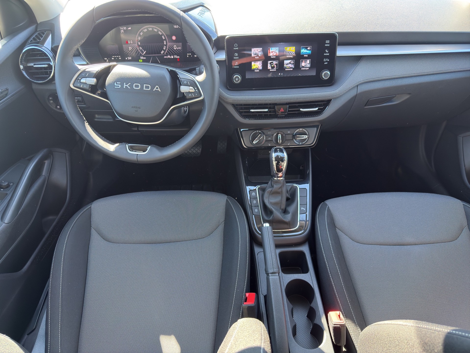 SKODA Fabia 1.5 TSI Selection DSG-image-10