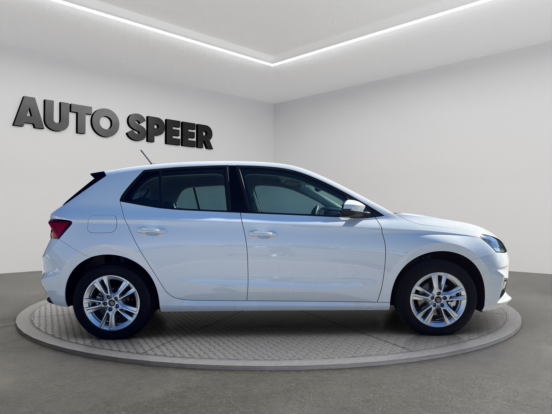 SKODA Fabia 1.5 TSI Selection DSG-image-2