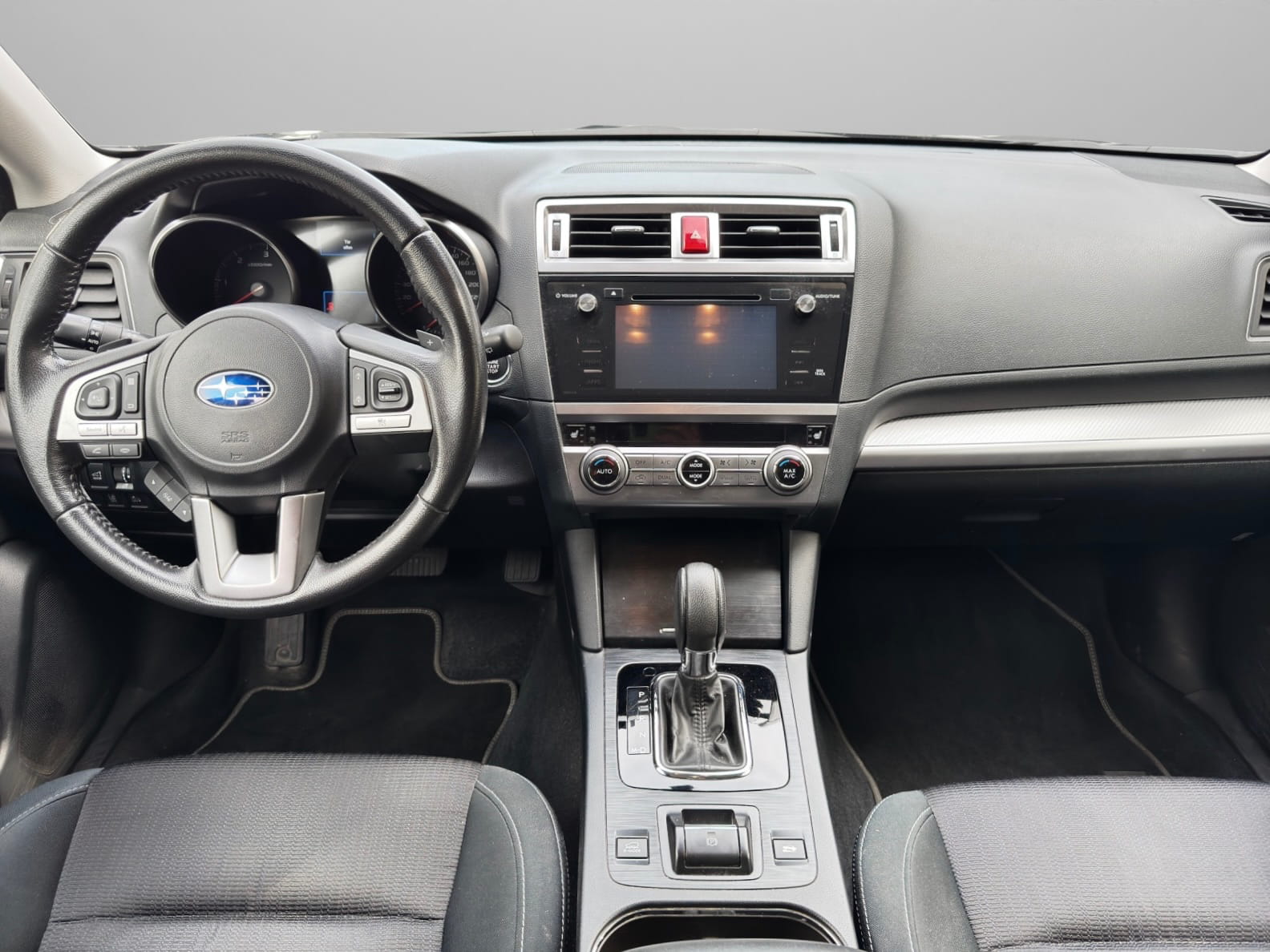 SUBARU Outback 2.0D Swiss AWD Lineartronic *Rückfahrkamera + Sitzheizung*-image-8