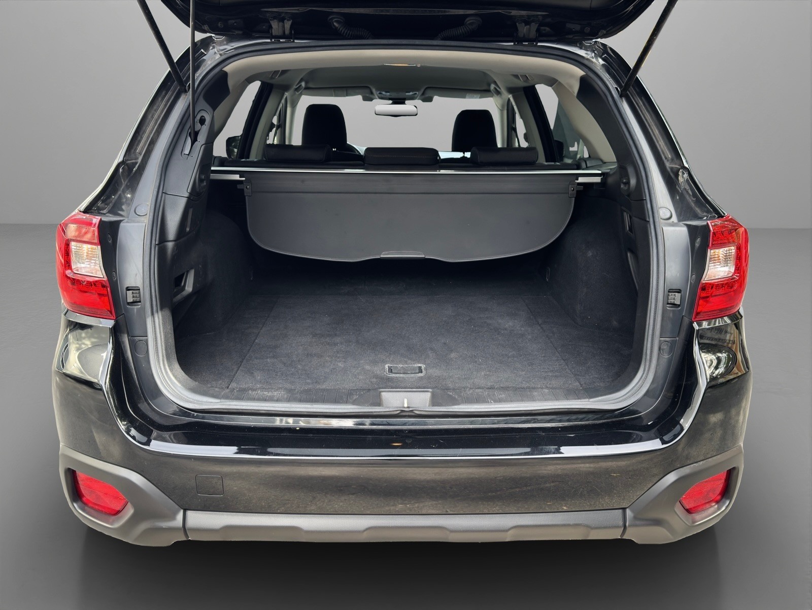 SUBARU Outback 2.0D Swiss AWD Lineartronic *Rückfahrkamera + Sitzheizung*-image-11