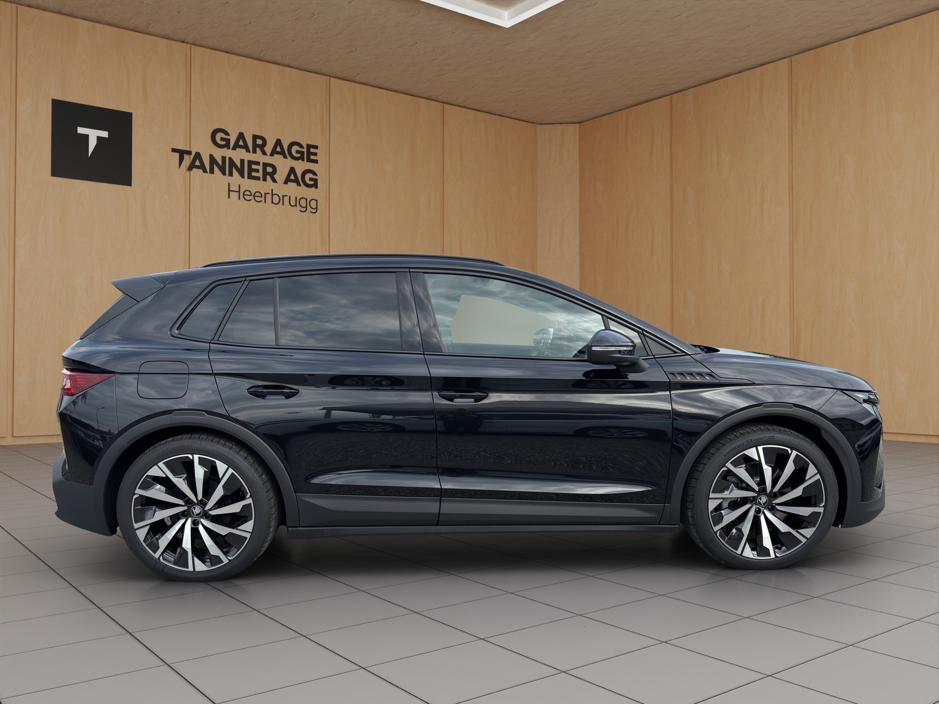 SKODA Elroq 85x Sportline 4x4-image-3