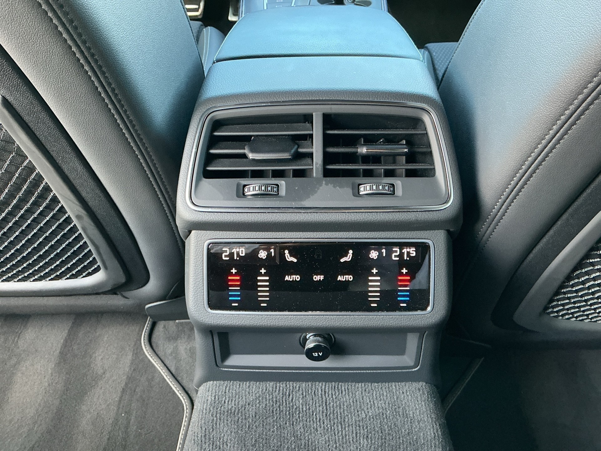 AUDI S6 Avant TDI-image-13