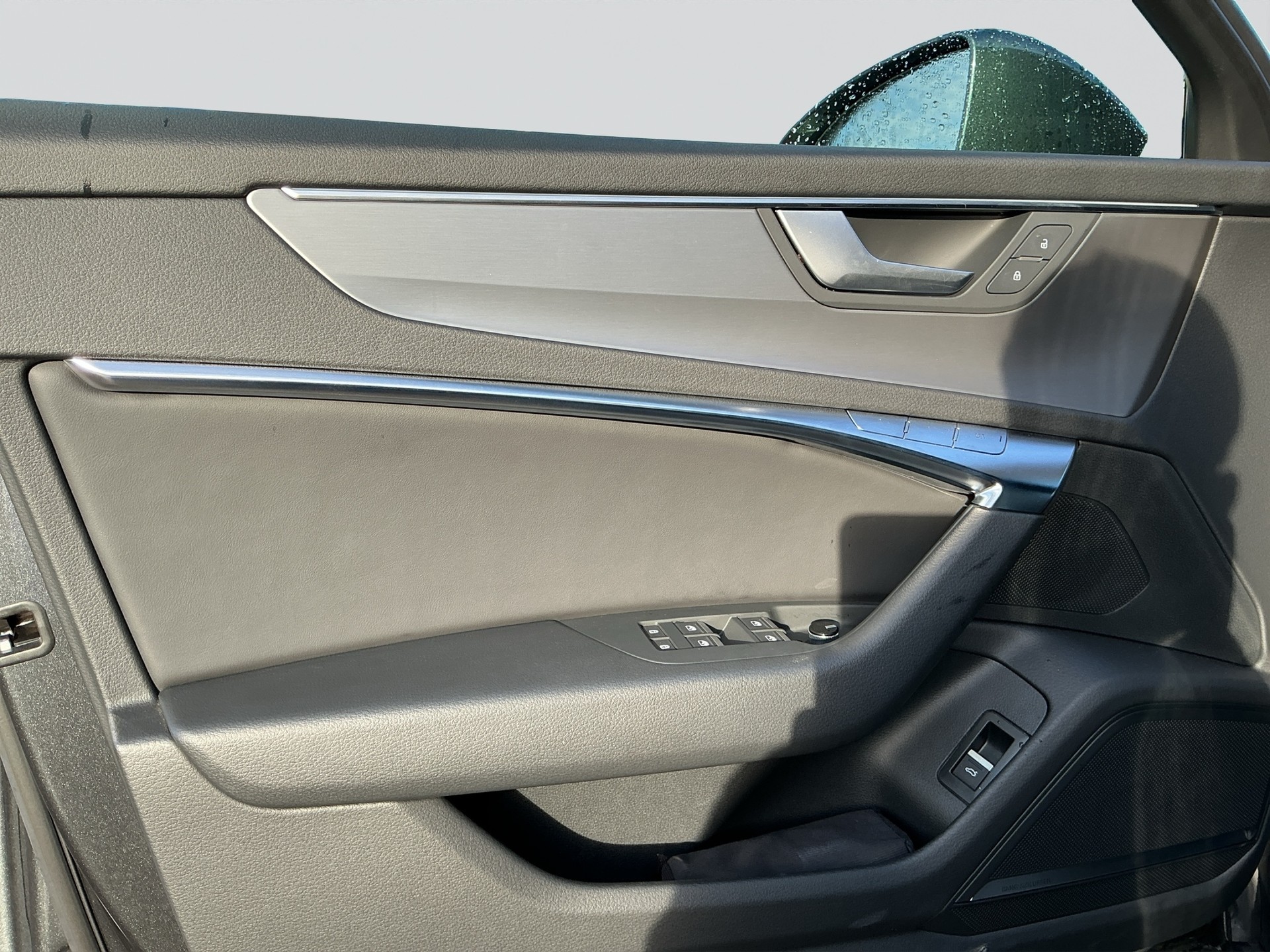 AUDI S6 Avant TDI-image-7