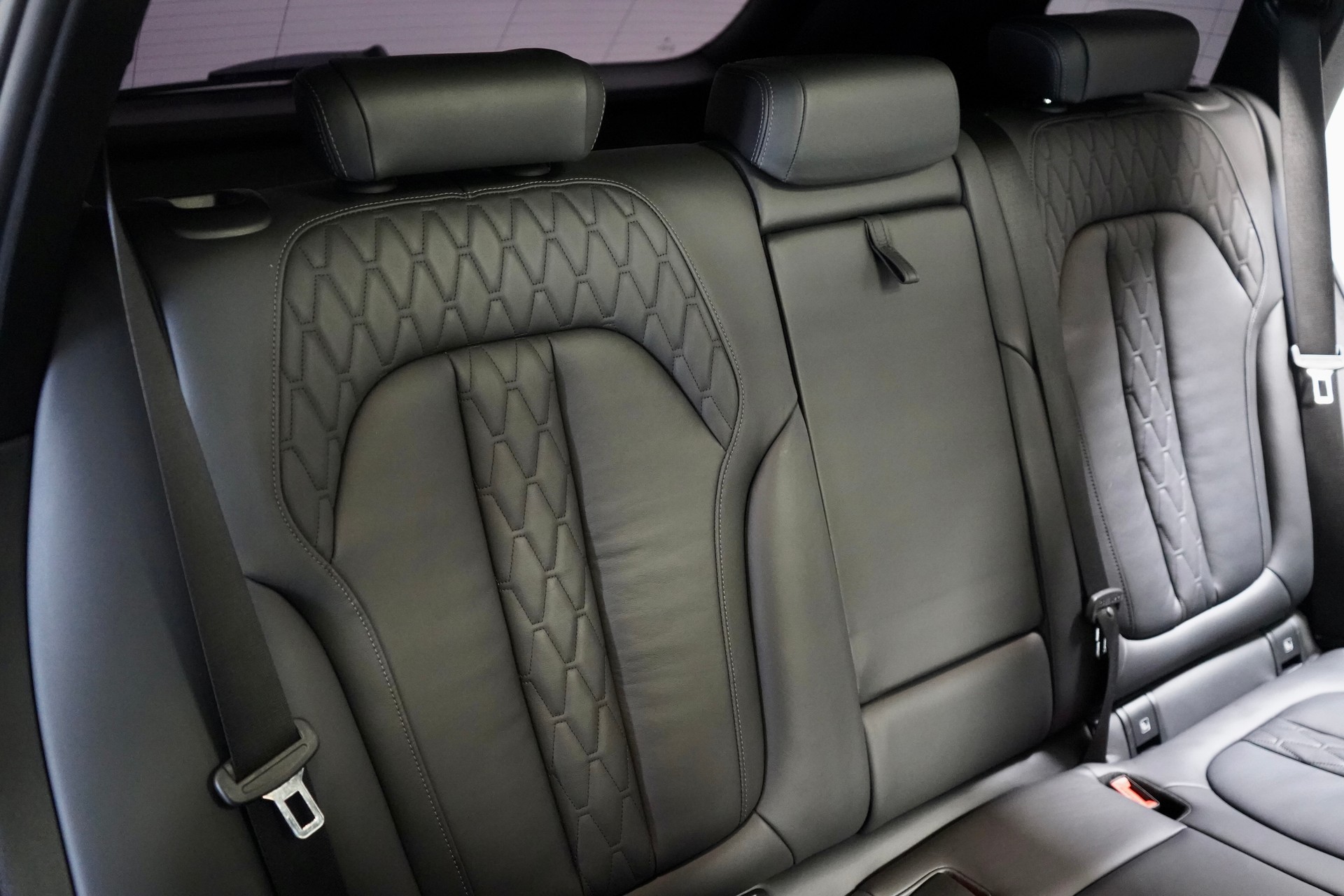 BMW X5 xDrive M50d Steptronic-image-11