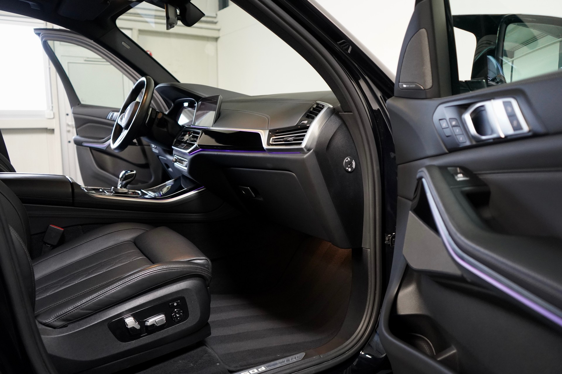 BMW X5 xDrive M50d Steptronic-image-5