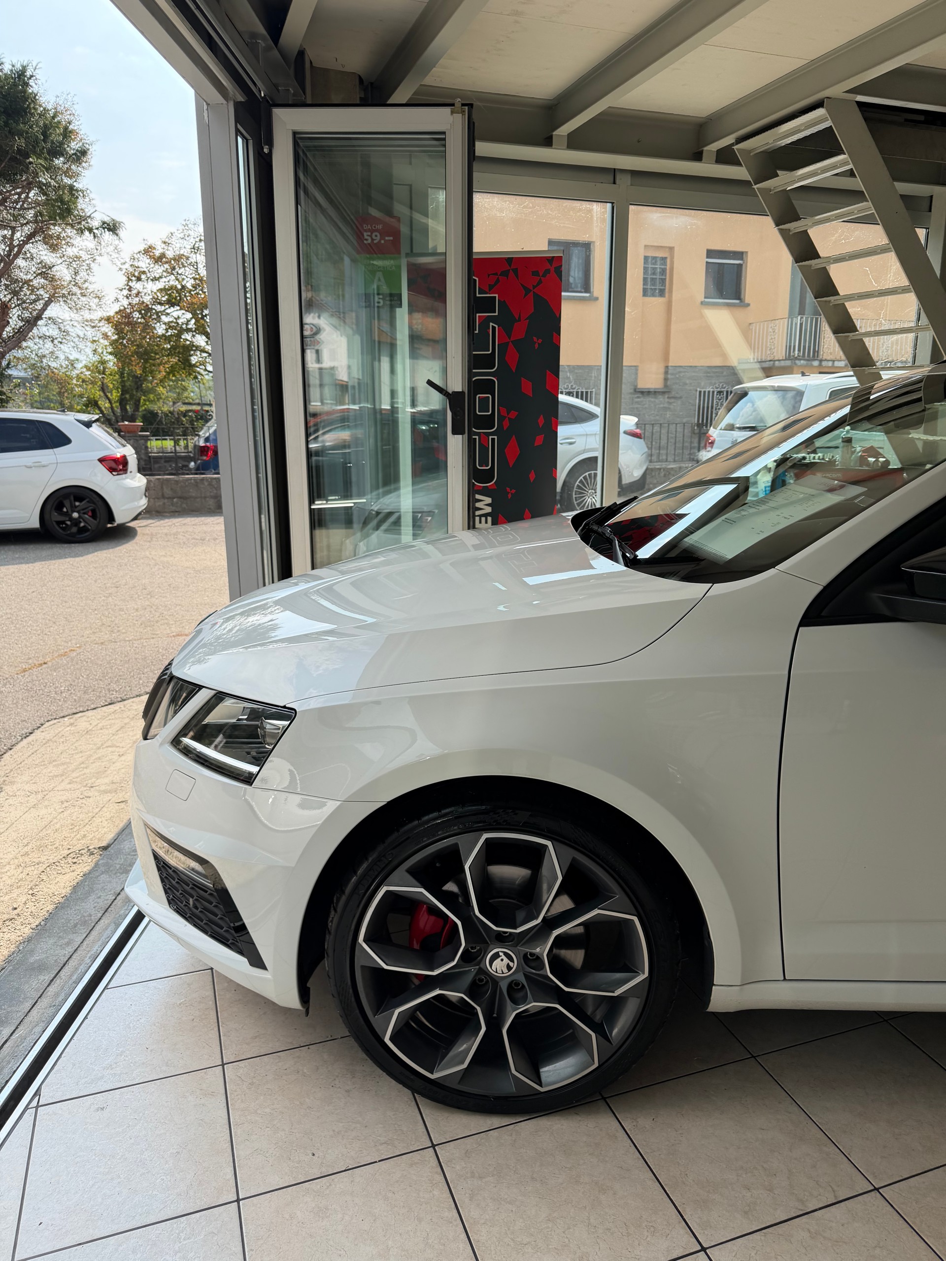 SKODA Octavia Combi 2.0 TDI RS-image-1