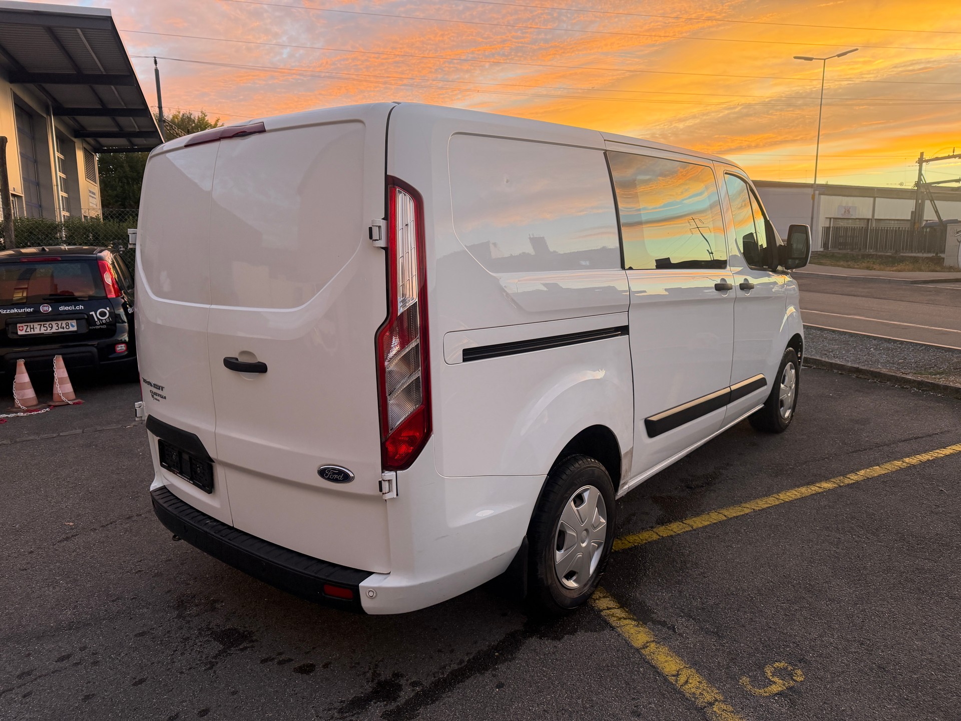 FORD Transit Custom Van 300 L1H1 Trend-image-6