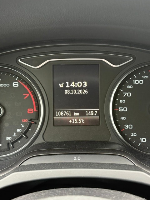 AUDI A3 Sportback 1.4 TFSI Attraction S-tronic-image-5