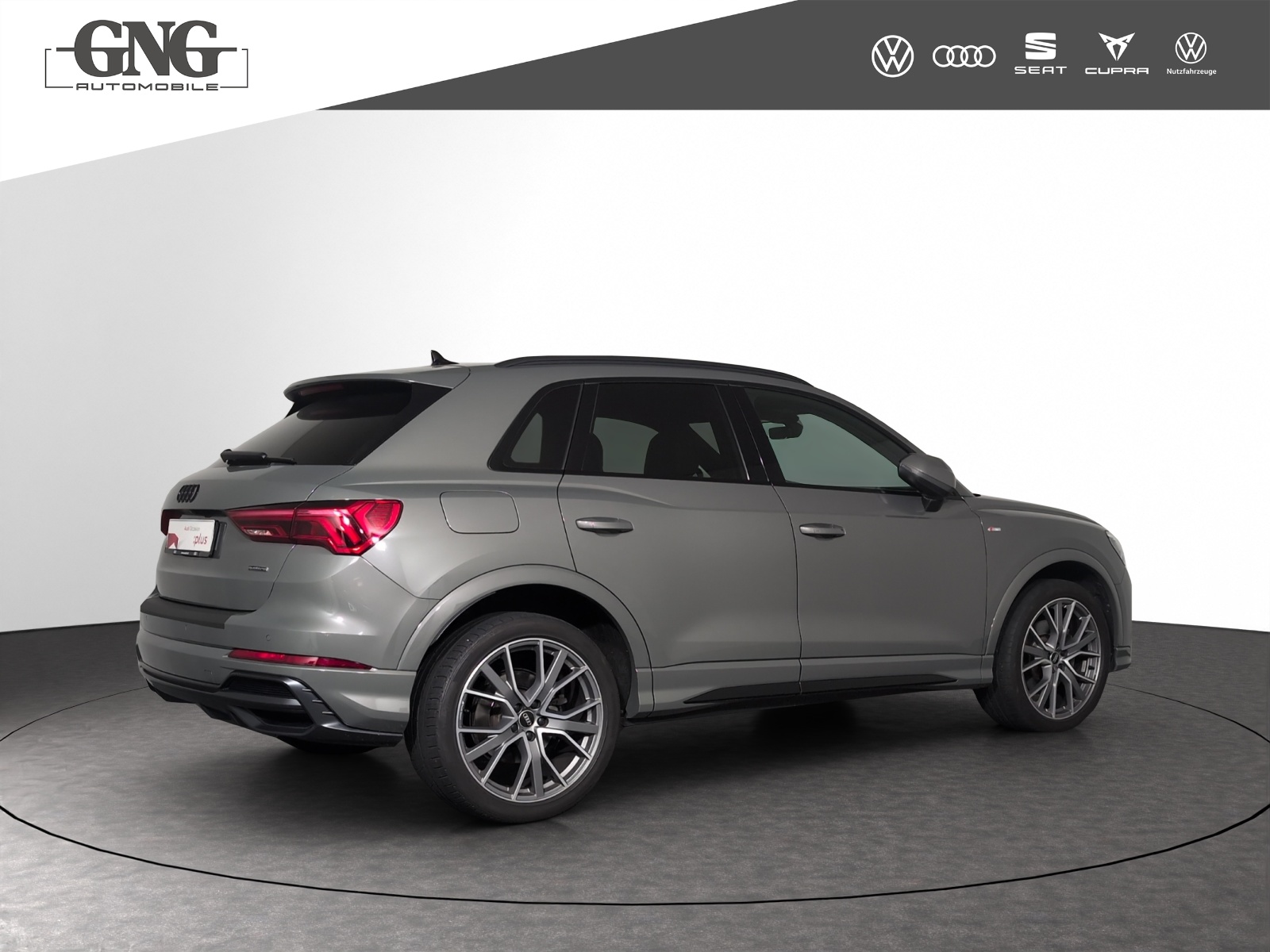 AUDI Q3 40 TDI S line quattro S-tronic-image-2