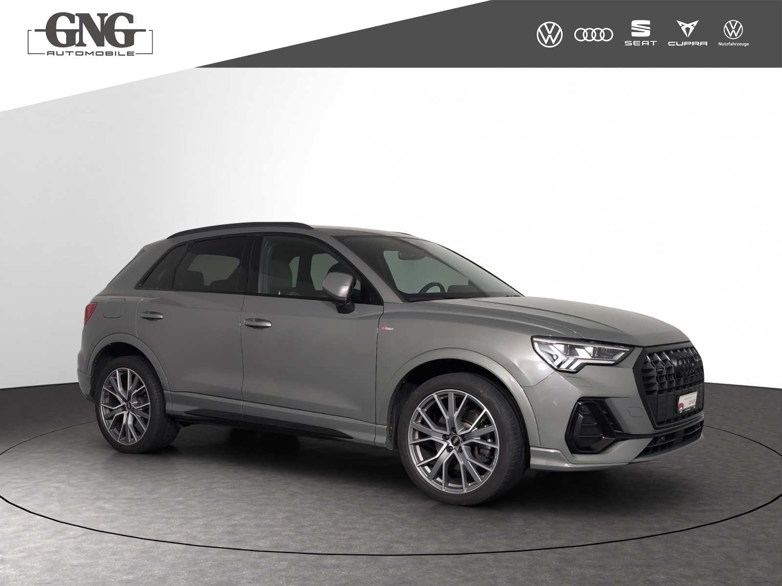 AUDI Q3 40 TDI S line quattro S-tronic-image-3