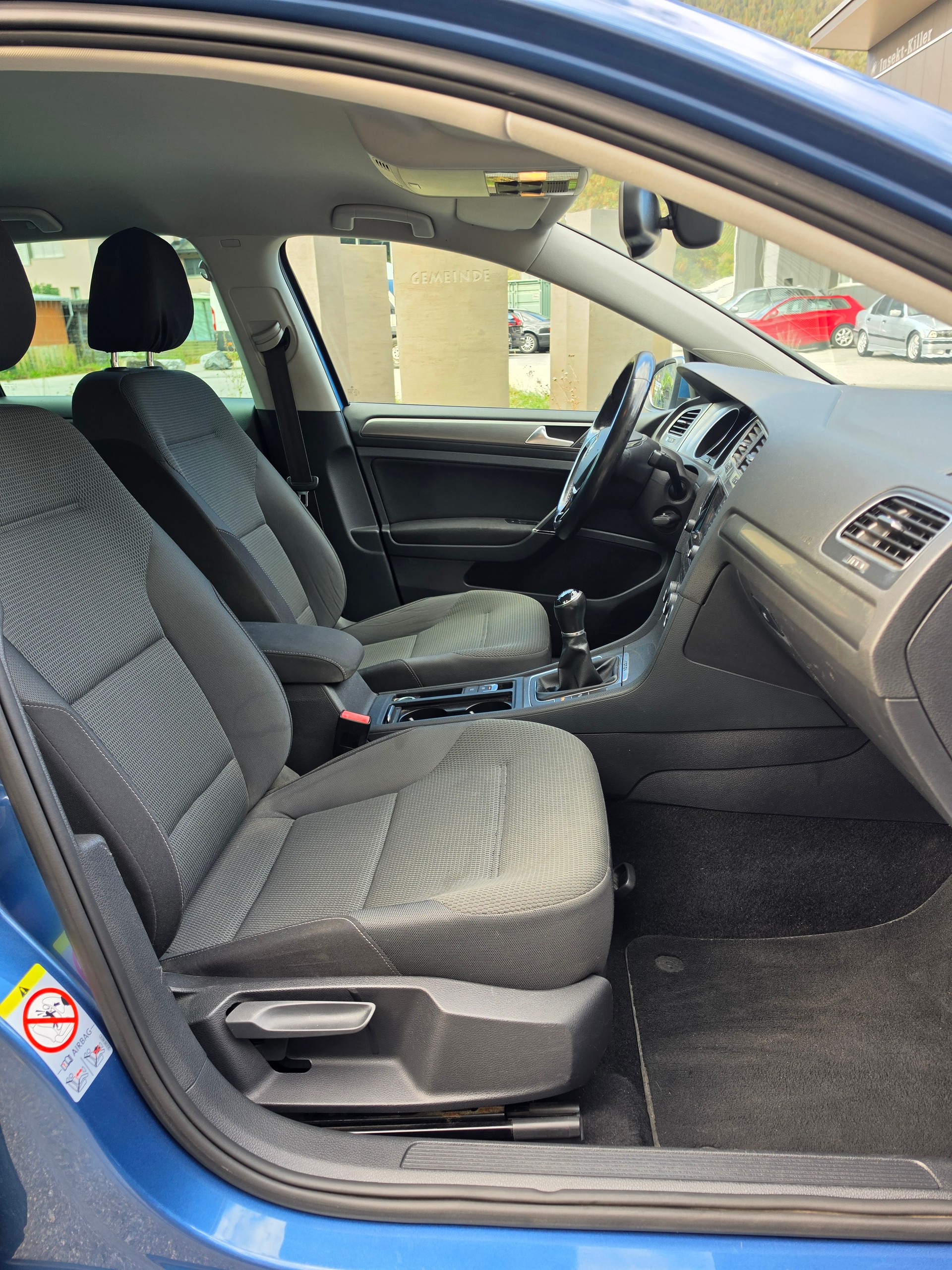 VW Golf 2.0 TDI Highline 4Motion-image-12