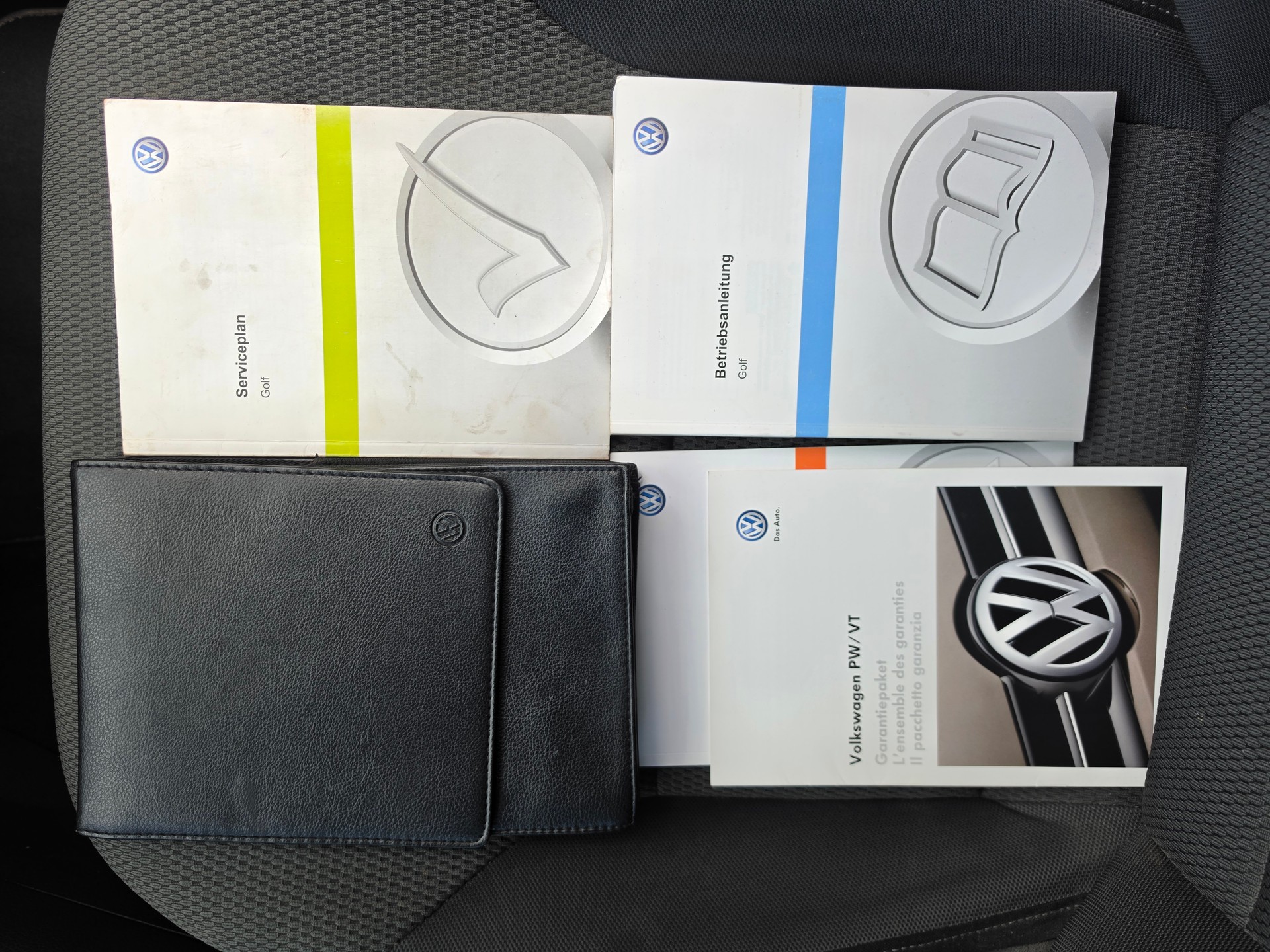 VW Golf 2.0 TDI Highline 4Motion-image-13