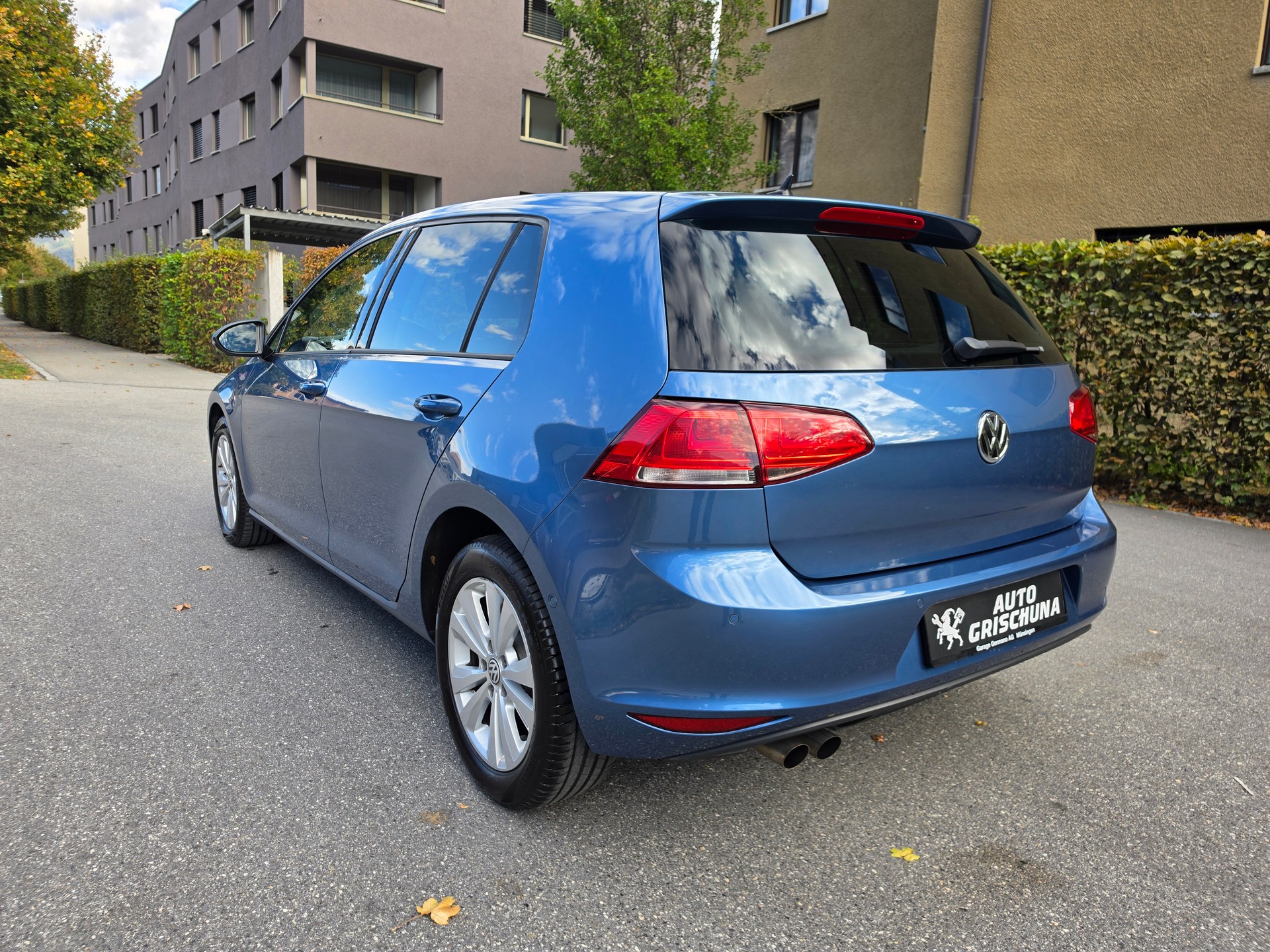 VW Golf 2.0 TDI Highline 4Motion-image-2
