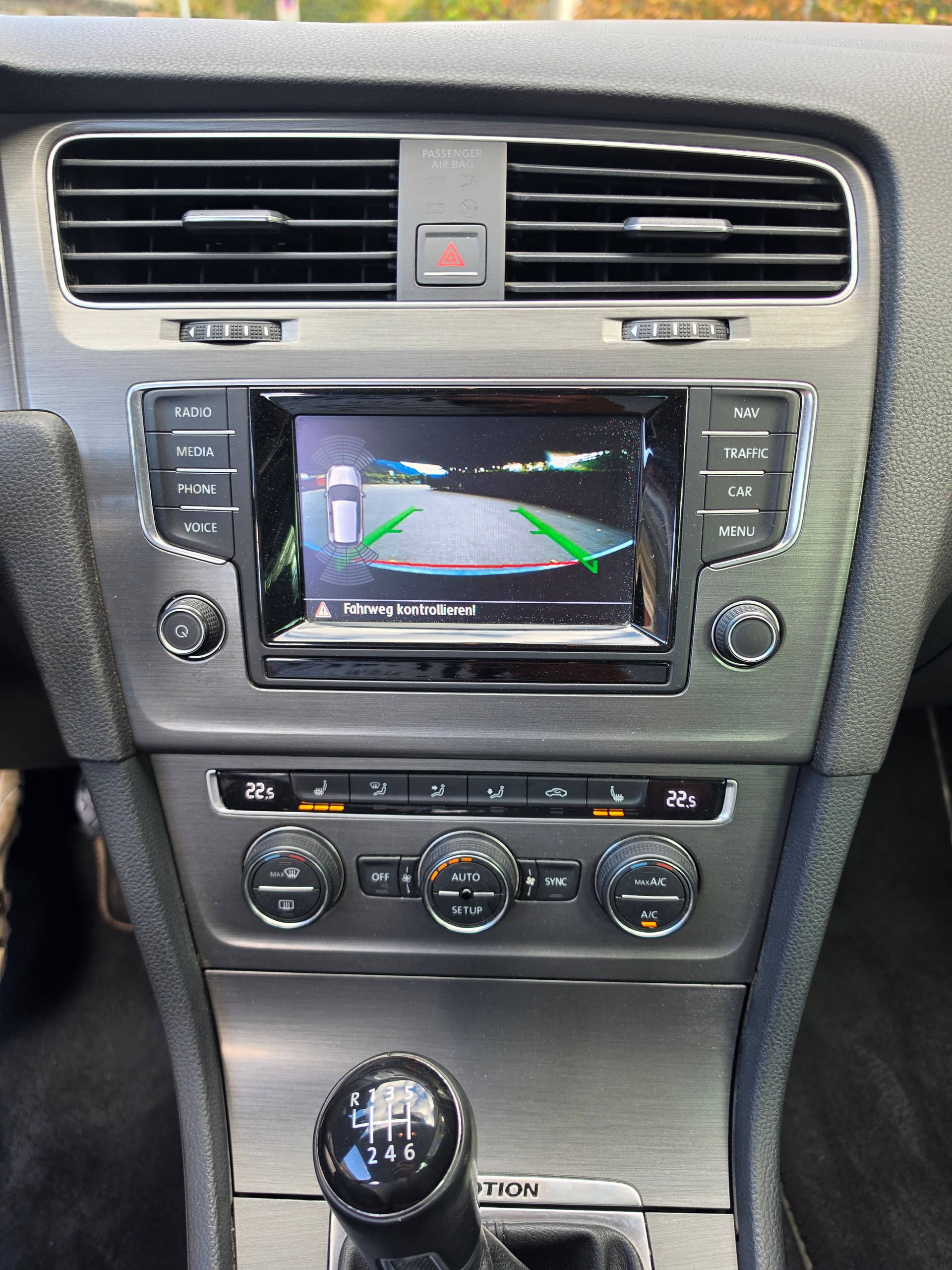 VW Golf 2.0 TDI Highline 4Motion-image-14