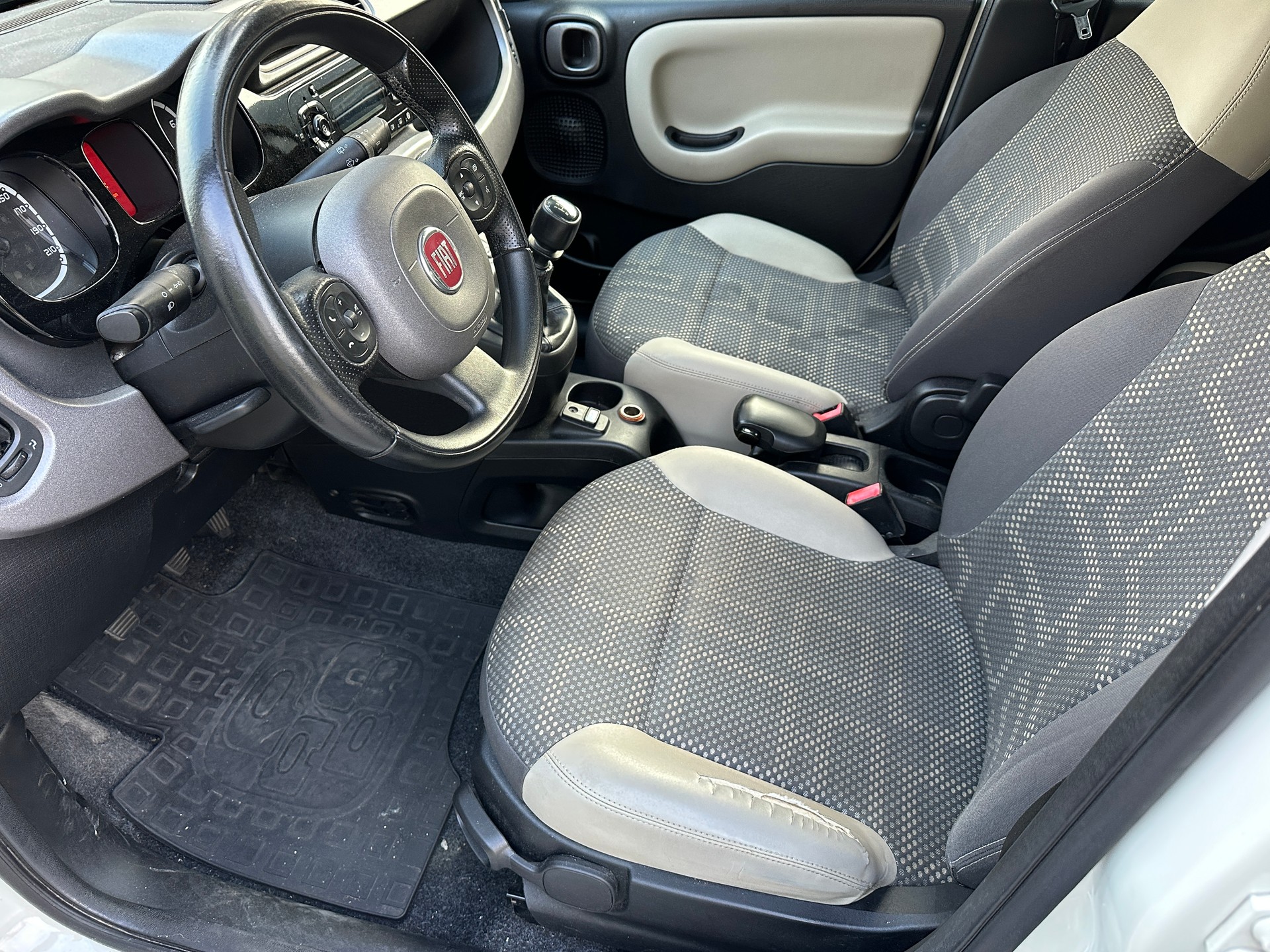FIAT Panda 0.9 Twinair Turbo Antartica 4x4-image-8