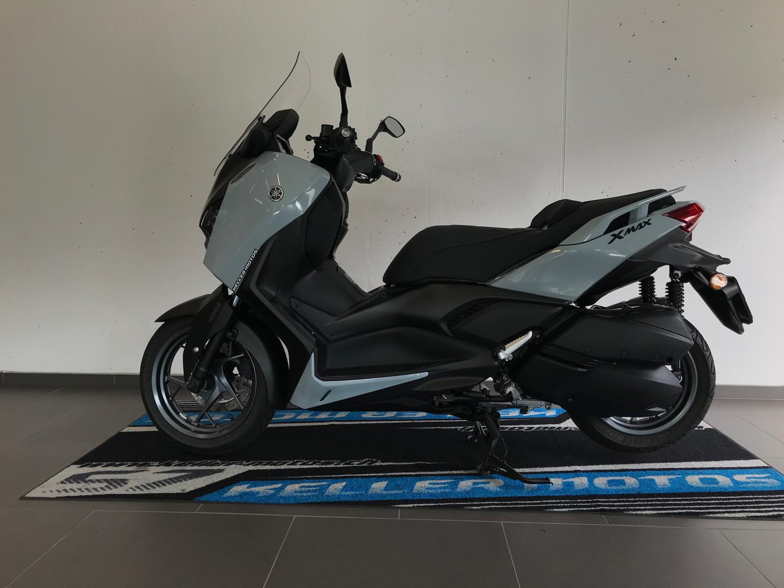 YAMAHA X-Max 300 Tech Max +-showroom-element-1