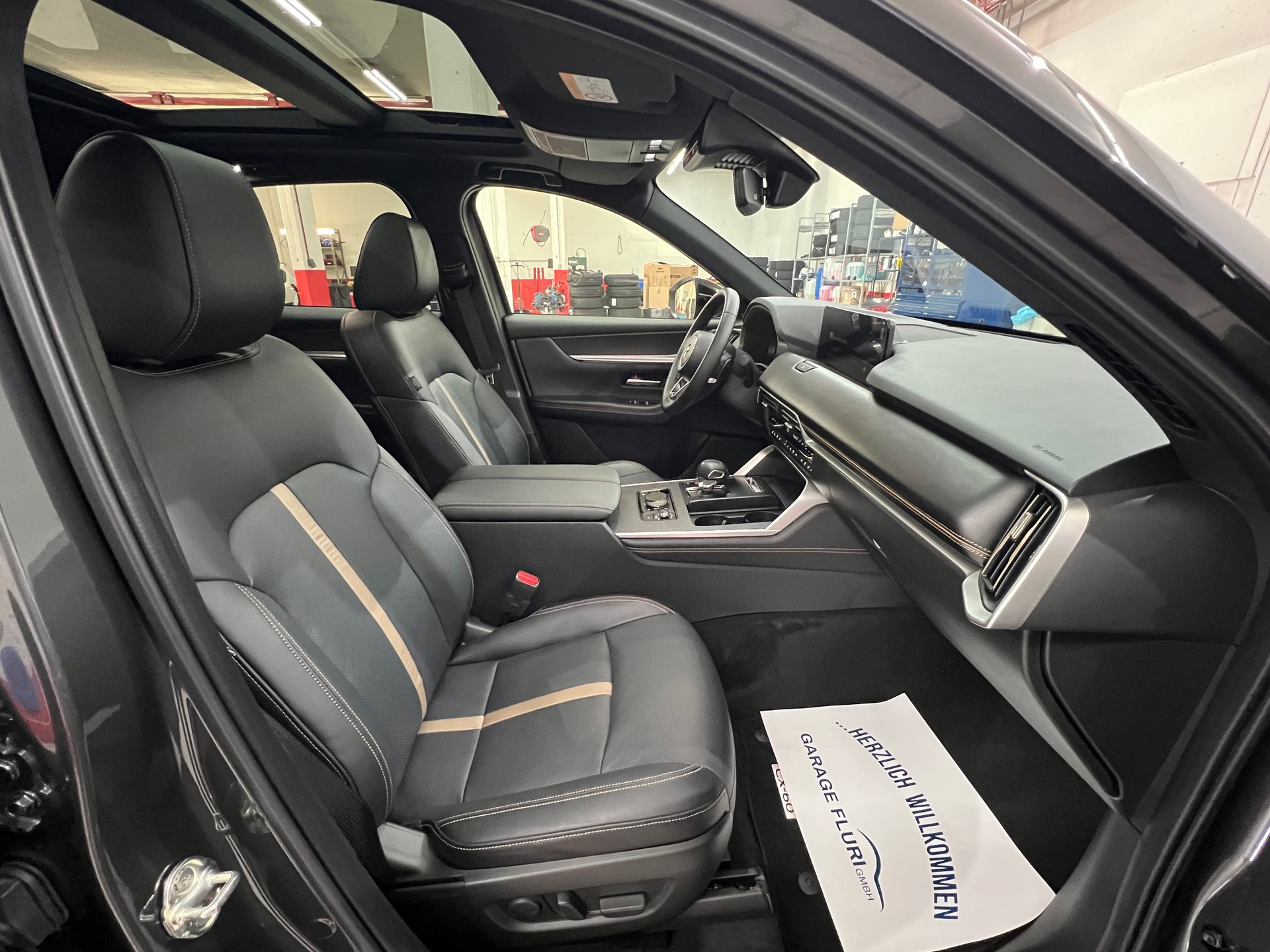 MAZDA CX-60 3.3L e-Skyactiv D 254 MHEV AWD Homura Plus-image-13