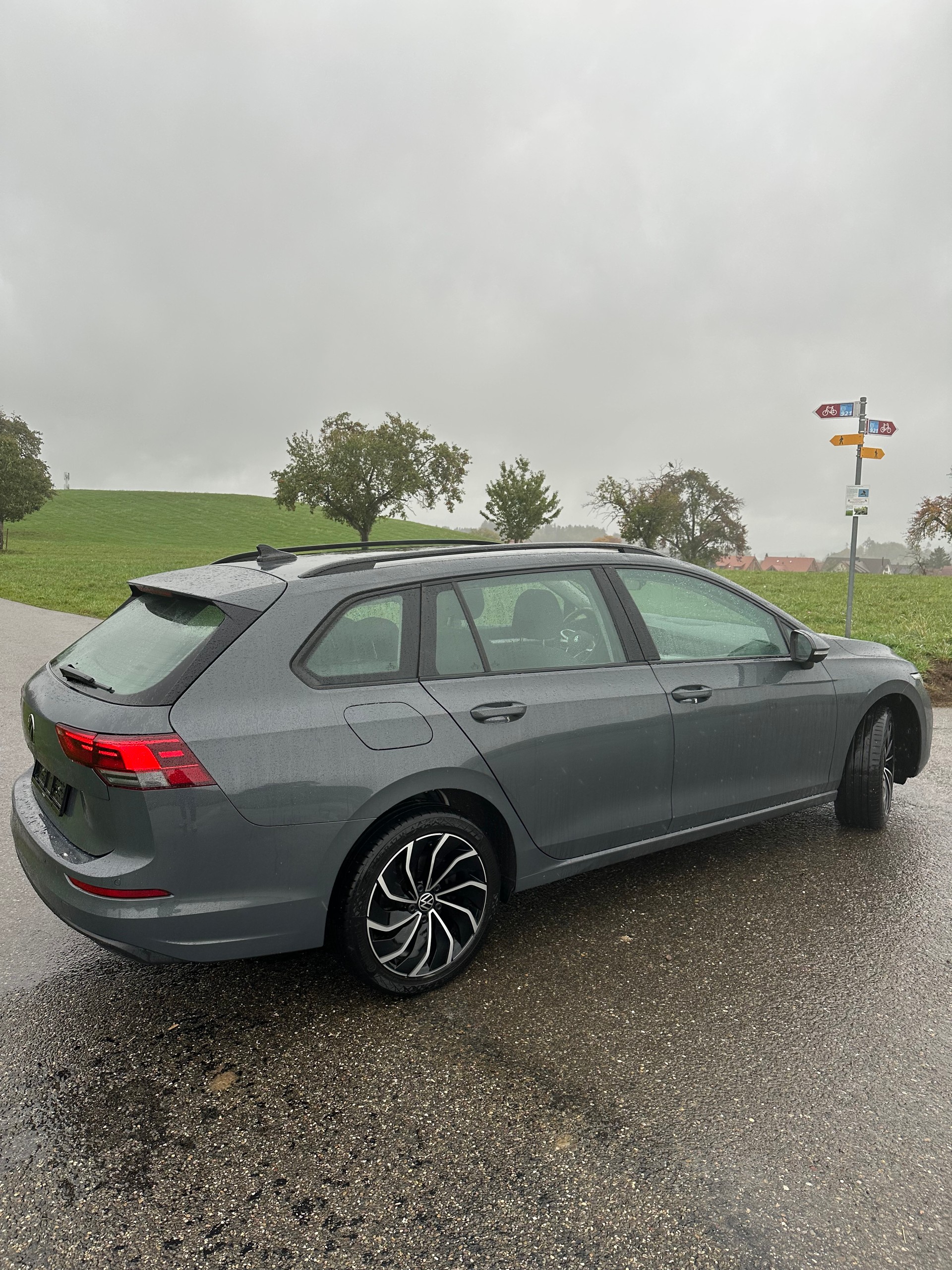 VW 2.0 TDI Life DSG-image-2