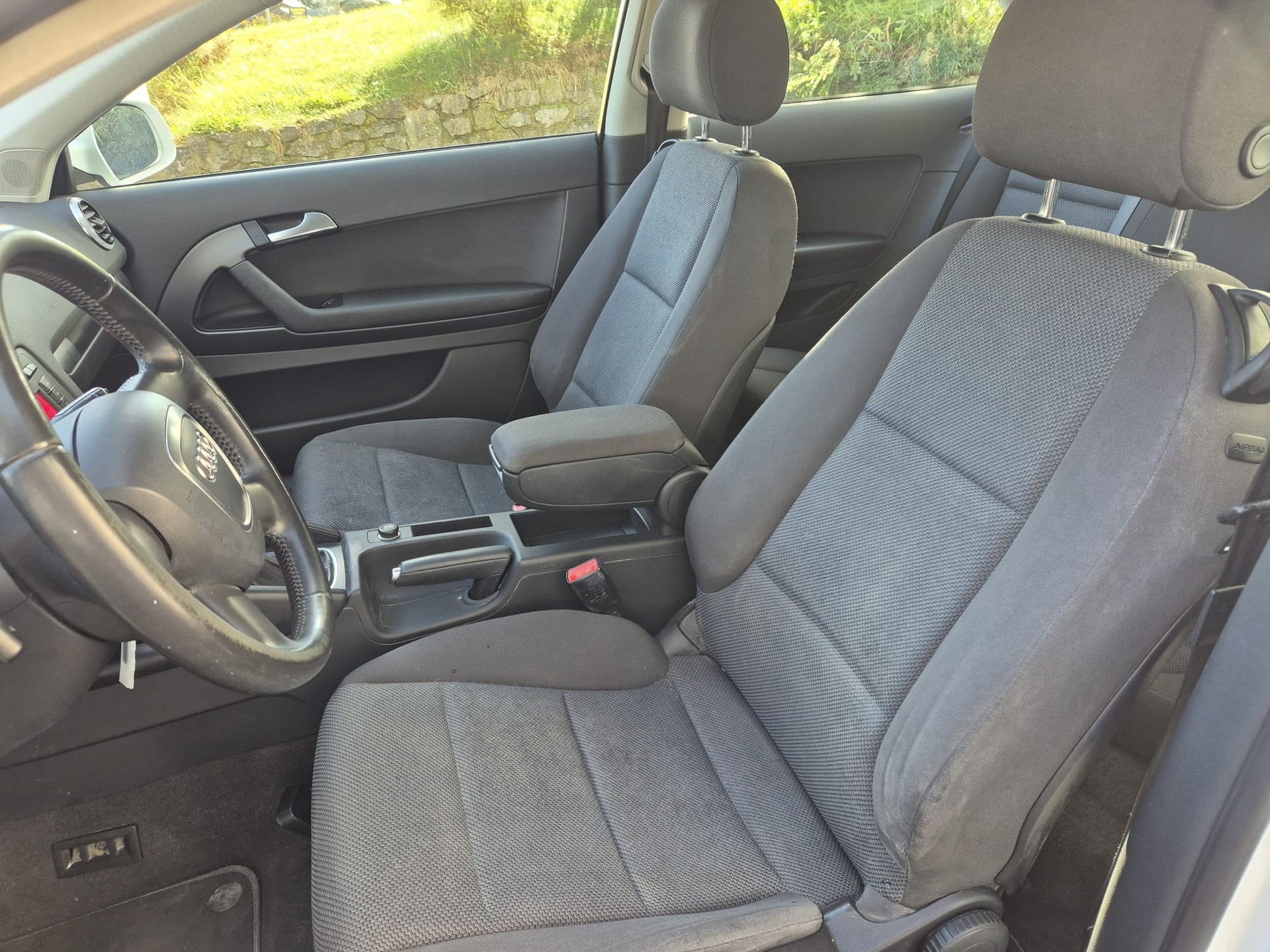 AUDI A3 1.4 TFSI Attraction-image-10