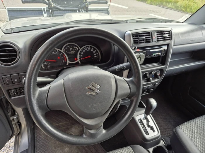 SUZUKI Jimny 1.3 16V Winterdienstfahrzeug Compact Top Automatic-image-4