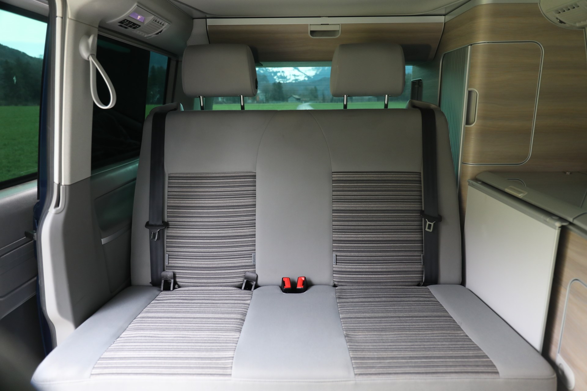 VW T5 California 2.0 Bi-TDI Comfortline Edition-image-4