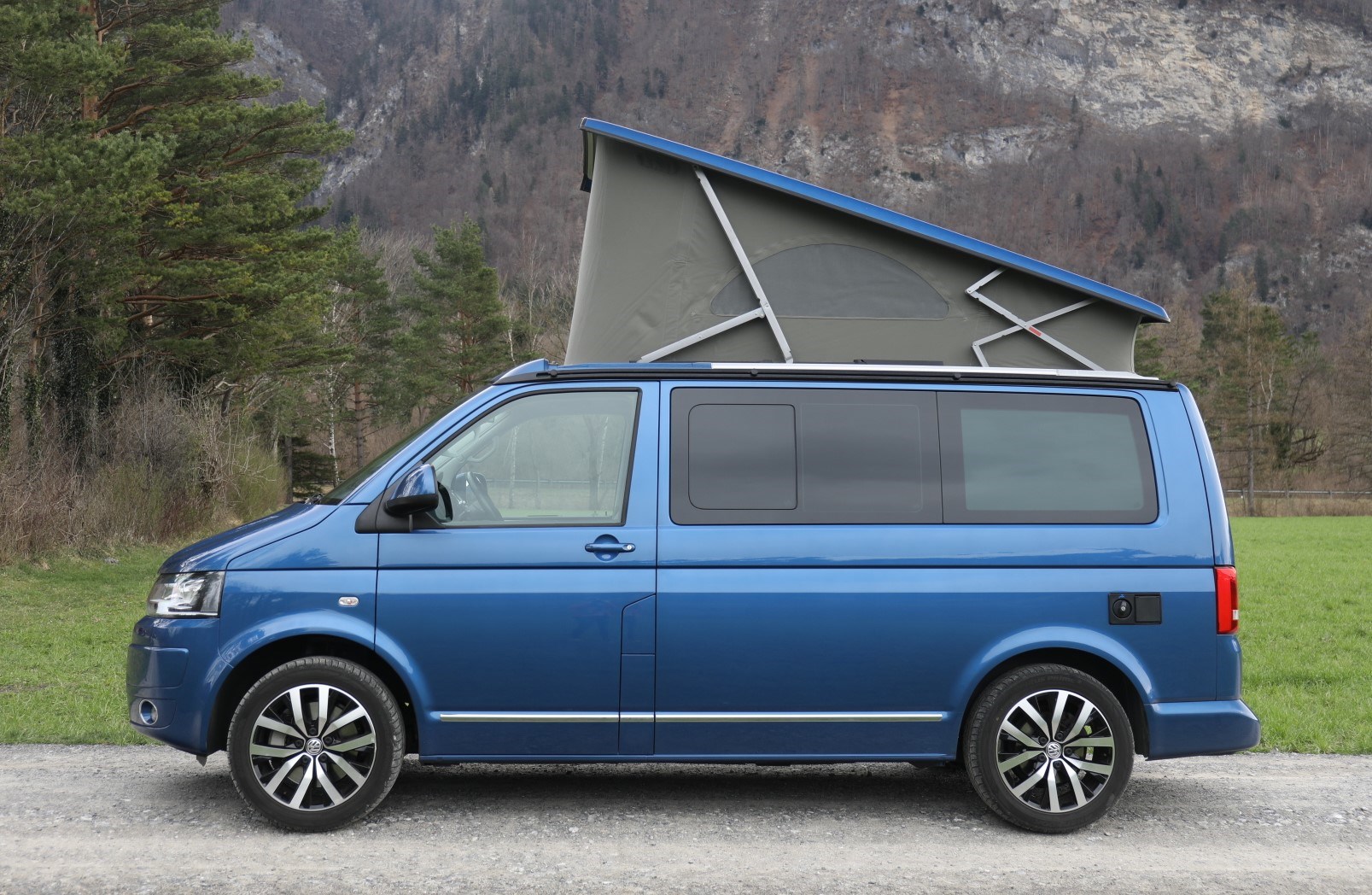VW T5 California 2.0 Bi-TDI Comfortline Edition-image-0