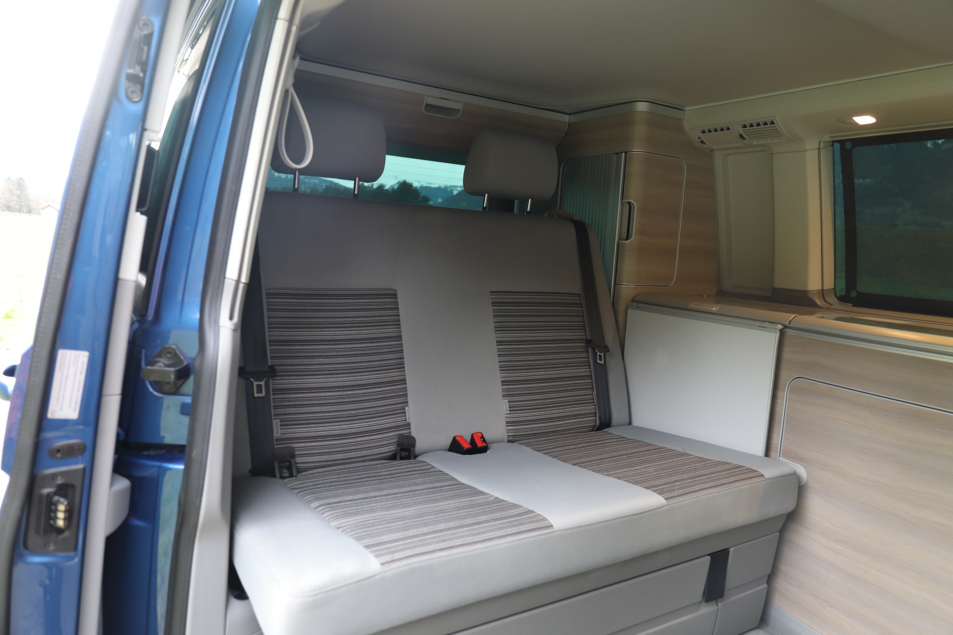 VW T5 California 2.0 Bi-TDI Comfortline Edition-image-5