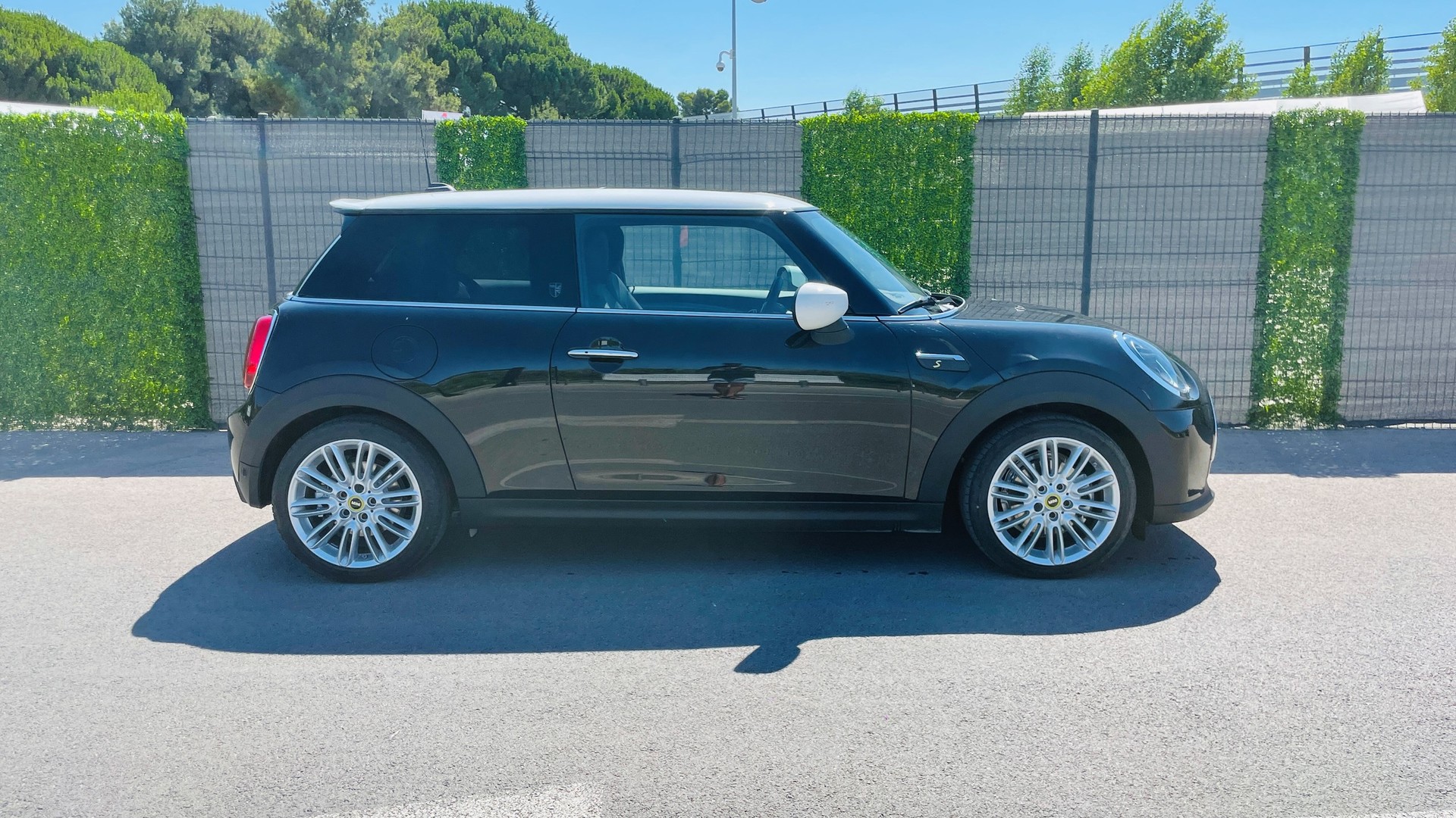 MINI Cooper SE-image-0