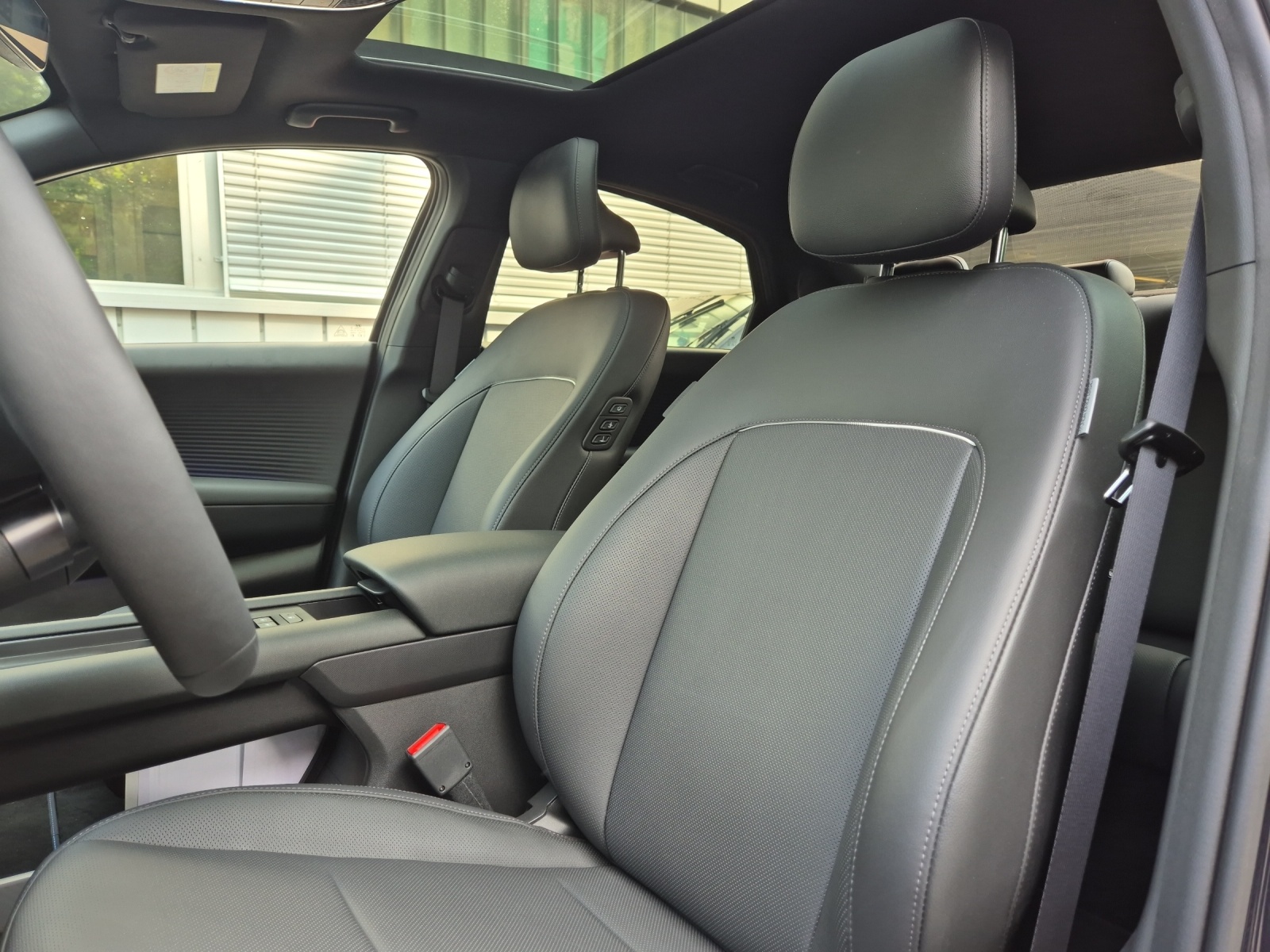 HYUNDAI Ioniq 6 Launch Edition 4WD-image-5