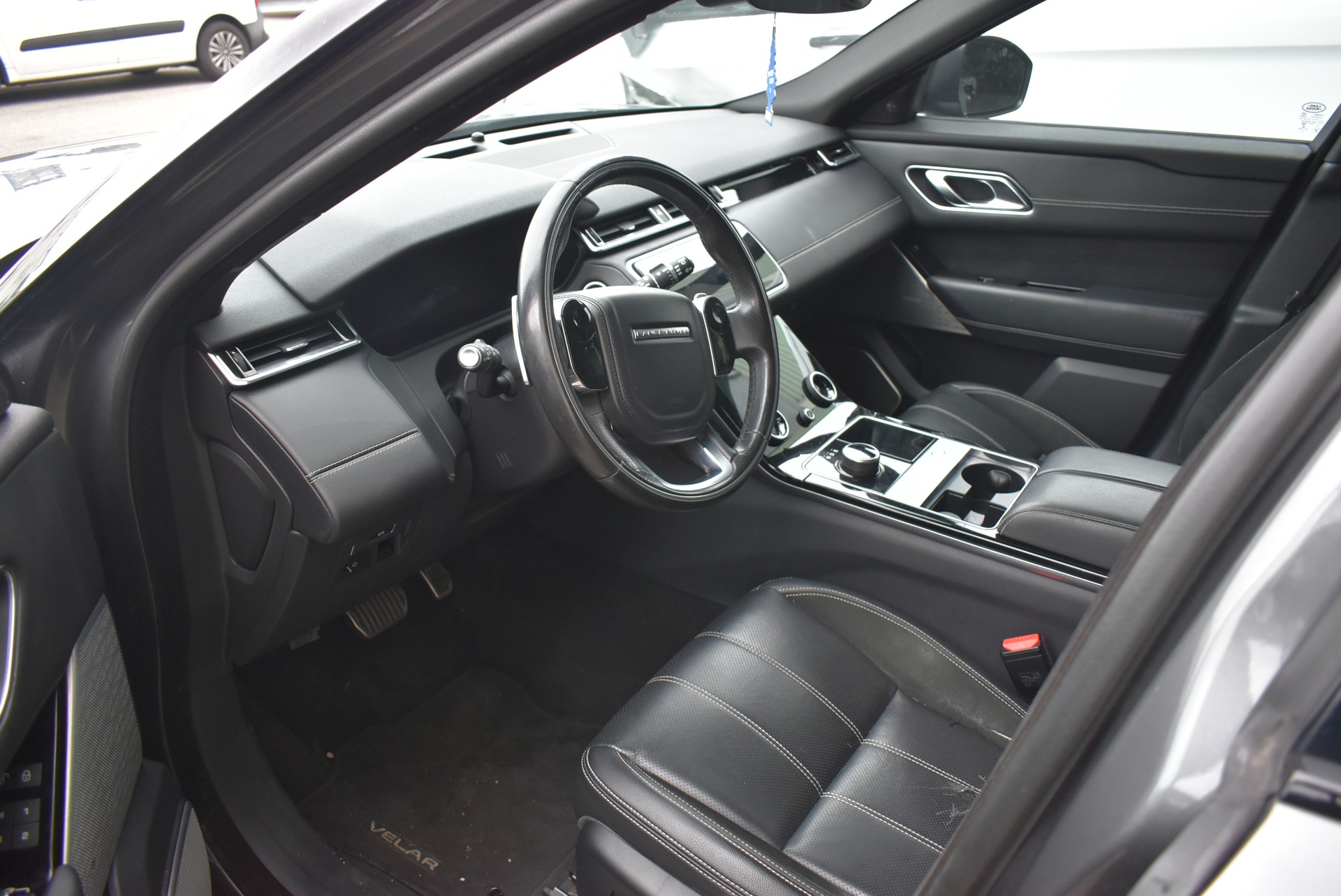 LAND ROVER Range Rover Velar D 240 Automatic-image-3