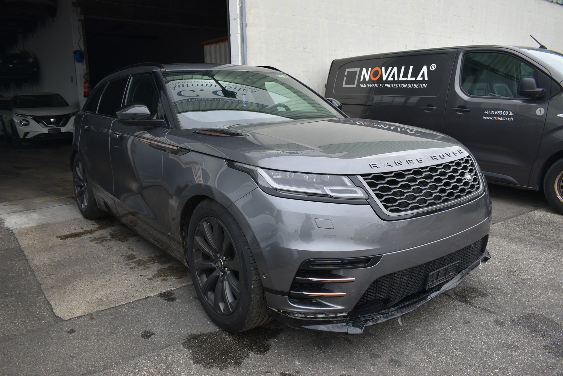 LAND ROVER Range Rover Velar D 240 Automatic-image-0
