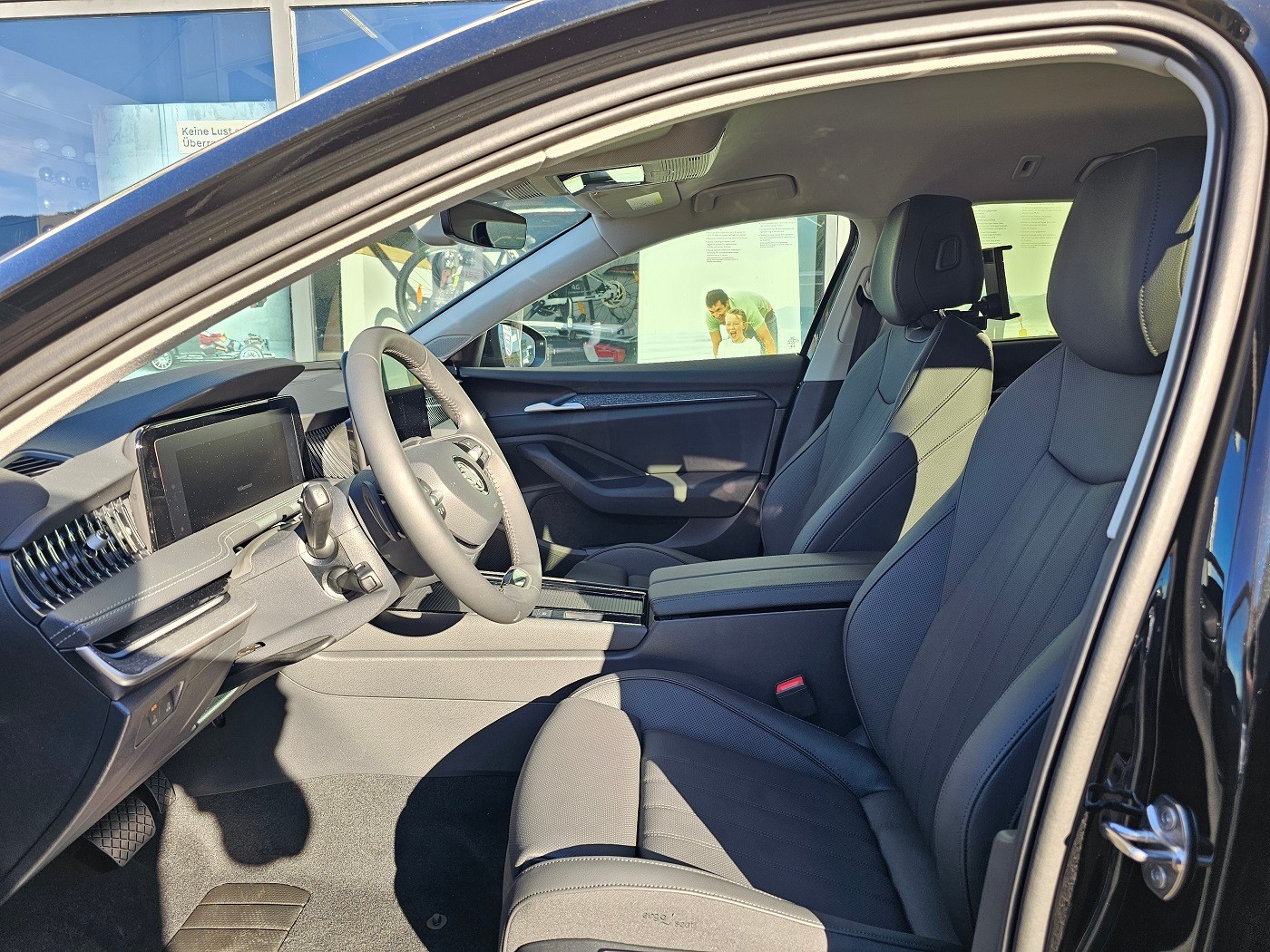 SKODA Superb Combi 2.0 TDi Selection 4x4 DSG-image-7