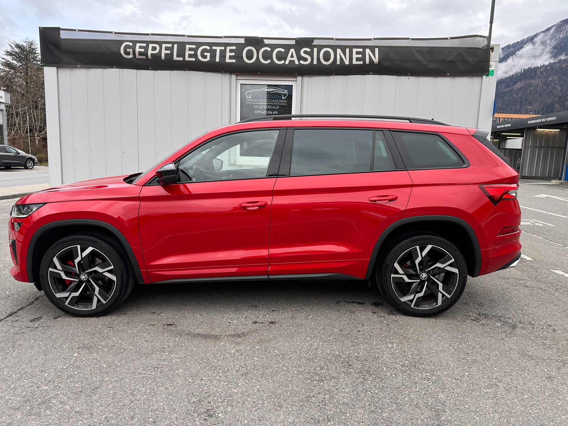 SKODA SKODA Kodiaq RS 4x4 PANORAMA * AHK * CH * 20" ALU* 8 FACH*STANDHEIZUNG*-image-6
