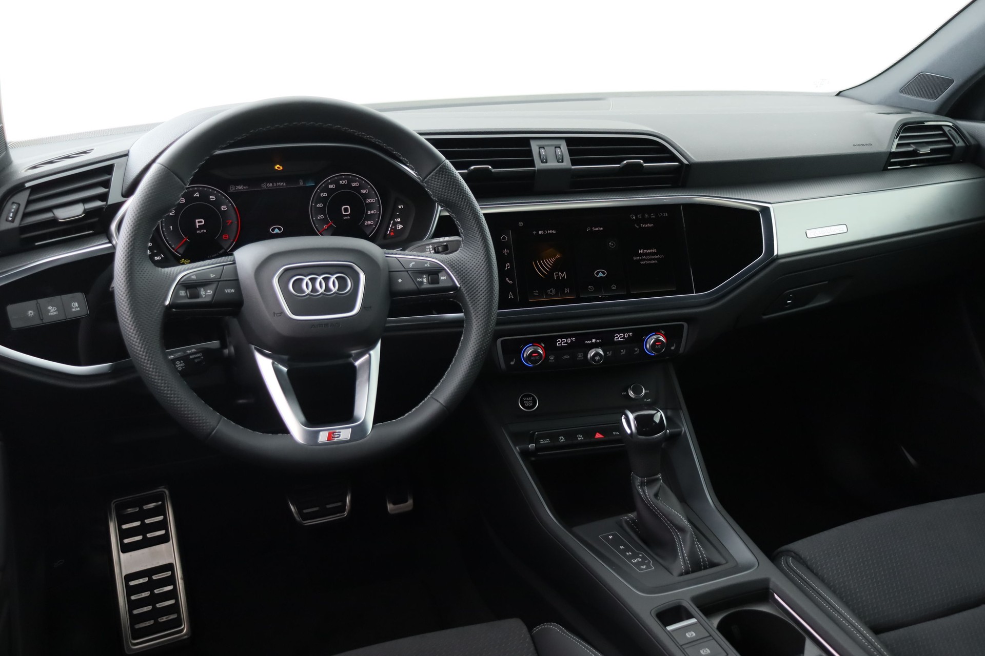 AUDI Q3 Sportback 40 TFSI S line quattro S-tronic-image-9