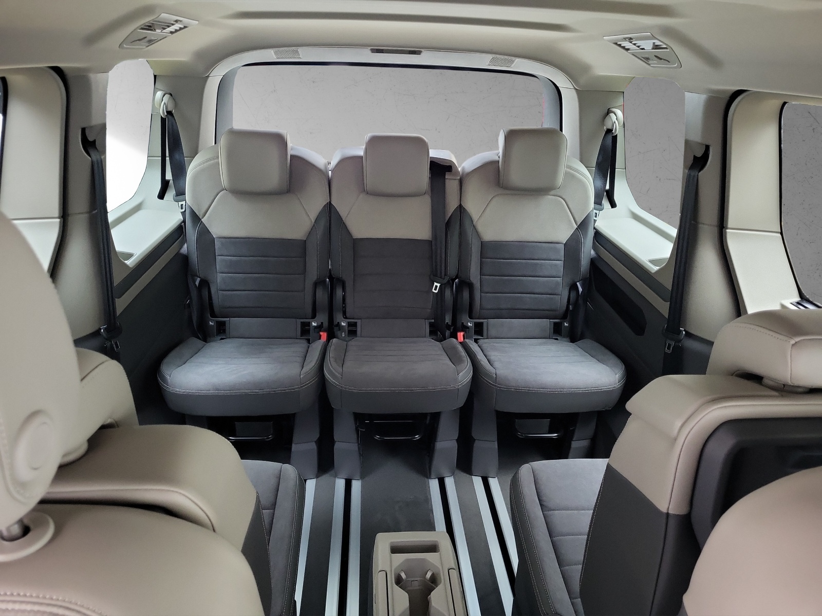 VW VW Multivan Life Edition 2.0TSI 204PS DSG-image-10