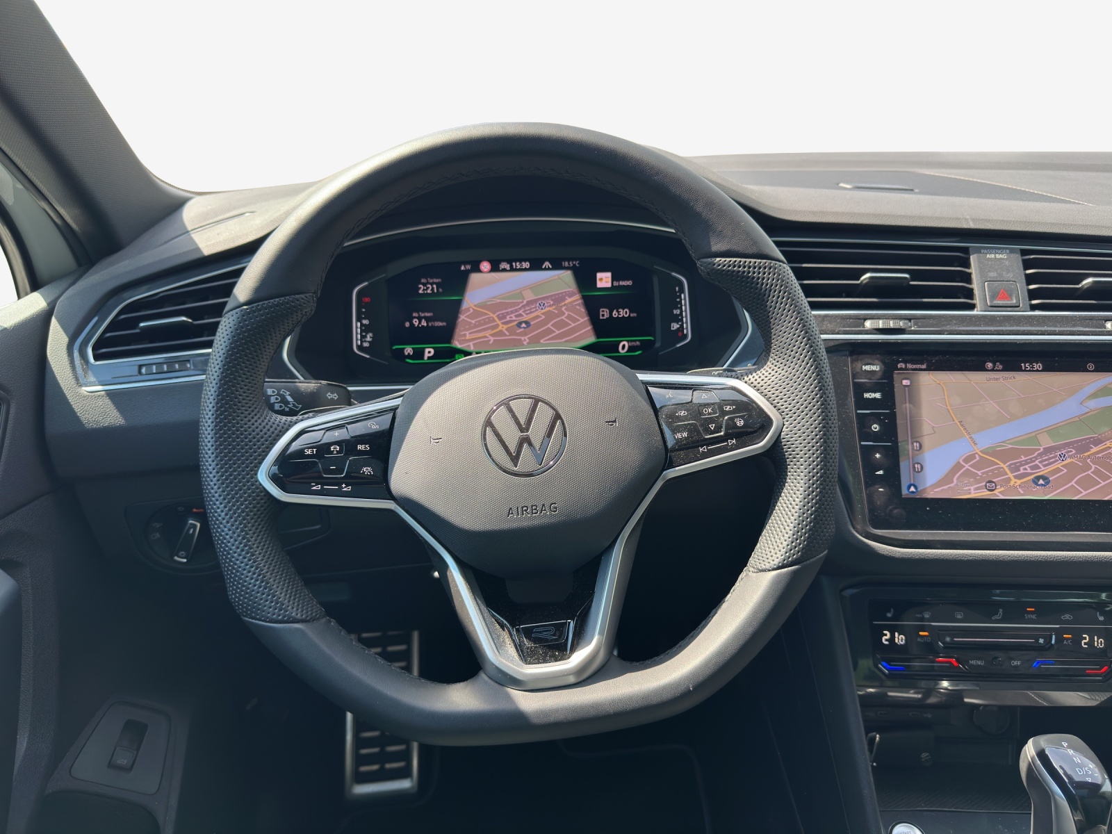 VW Tiguan 2.0TSI R-Line 4Motion DSG-image-7