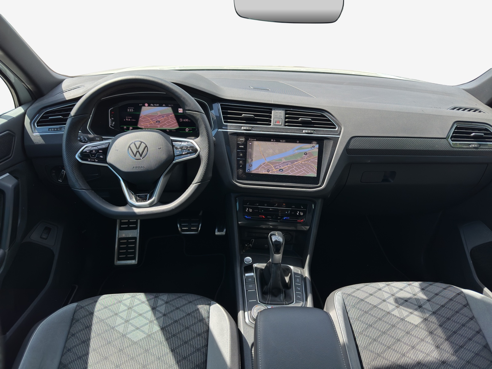 VW Tiguan 2.0TSI R-Line 4Motion DSG-image-9