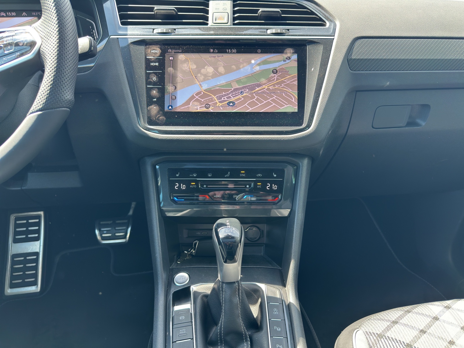VW Tiguan 2.0TSI R-Line 4Motion DSG-image-8