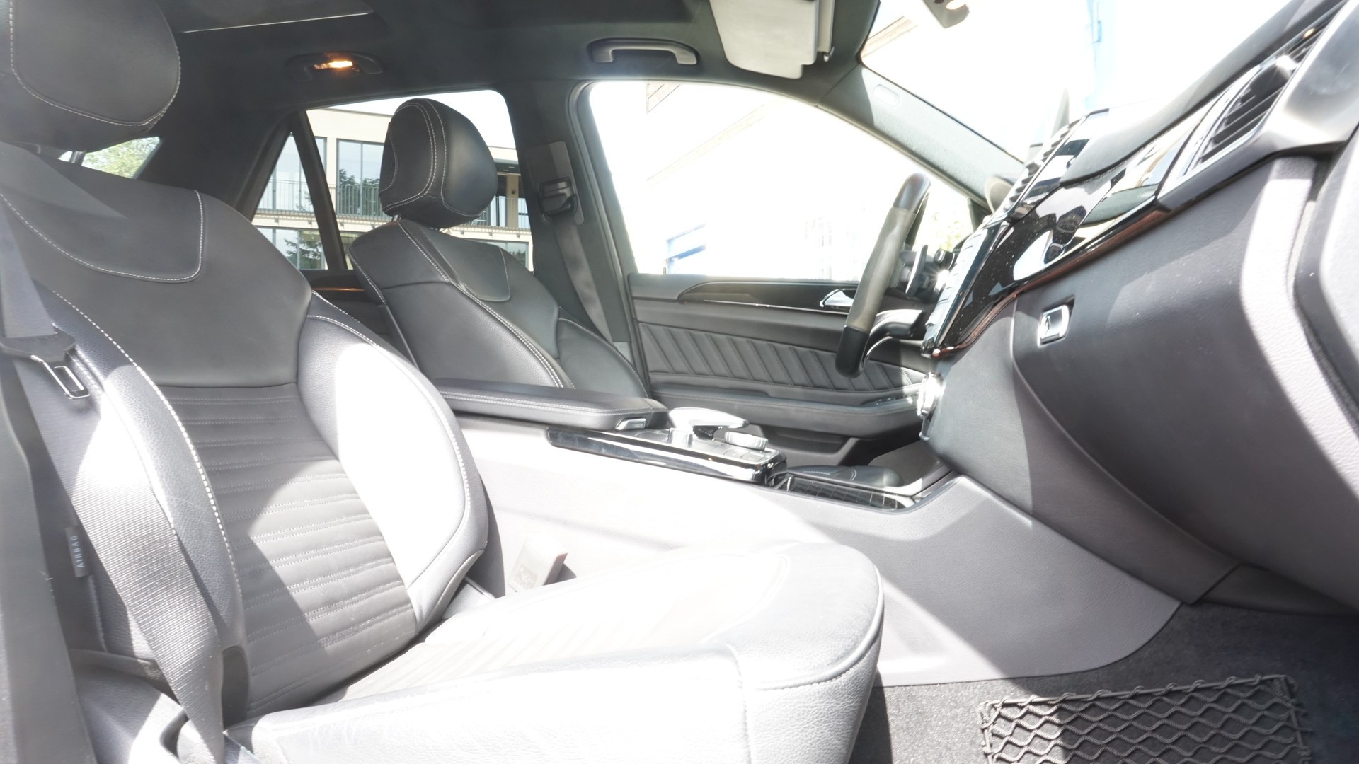 MERCEDES-BENZ GLE 43 AMG-image-15