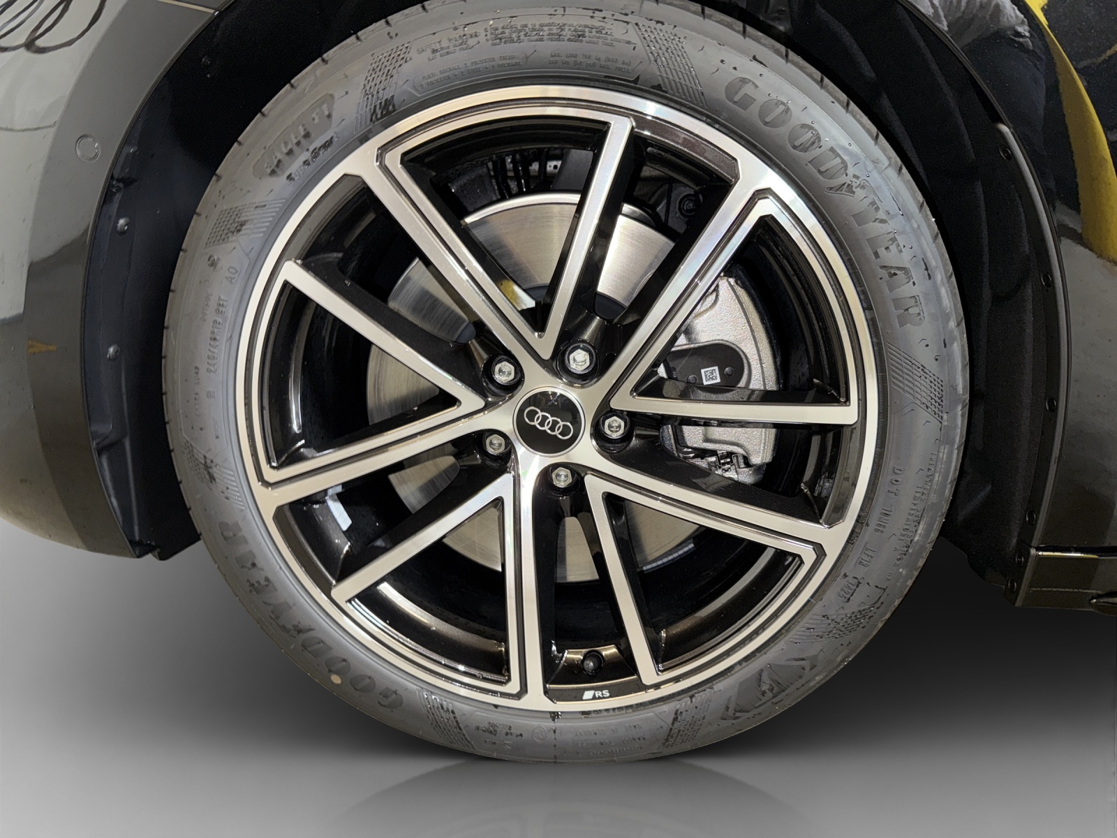 AUDI A5 Avant e-hybrid quattro Attraction 220 kW S tronic-image-13