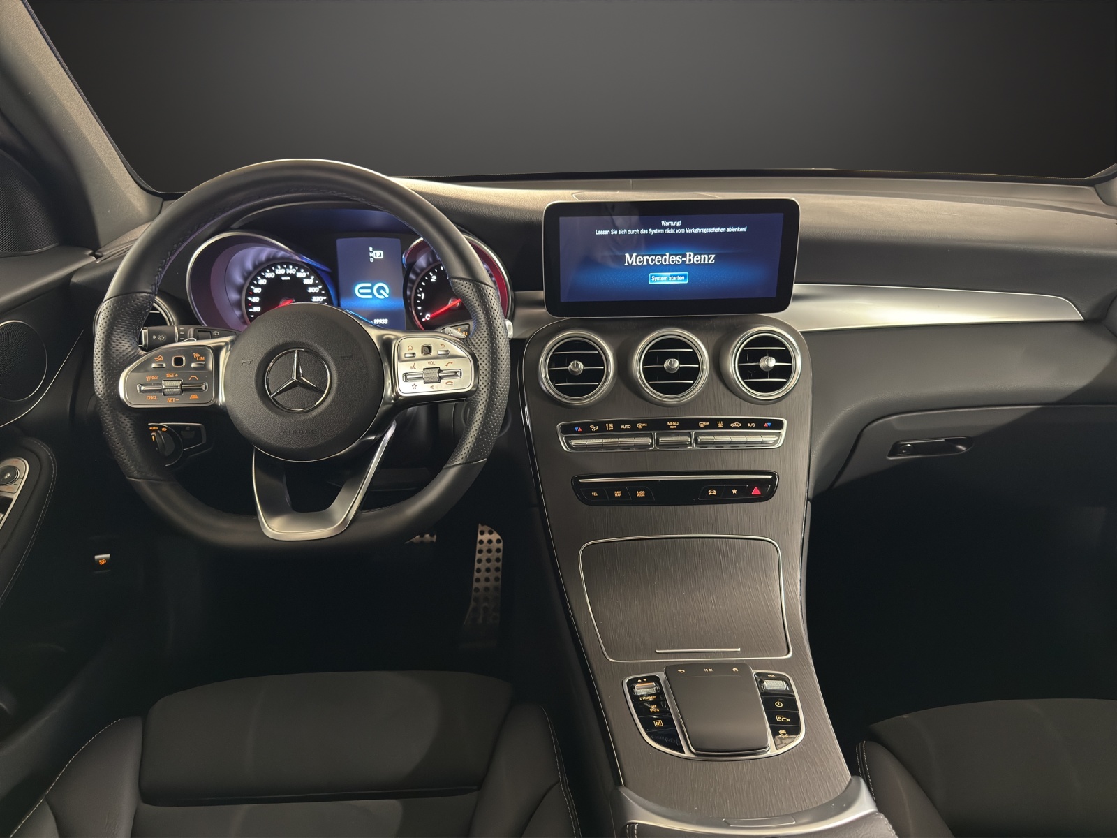 MERCEDES-BENZ GLC 300 de AMG Line 4Matic 9G-Tronic-image-8
