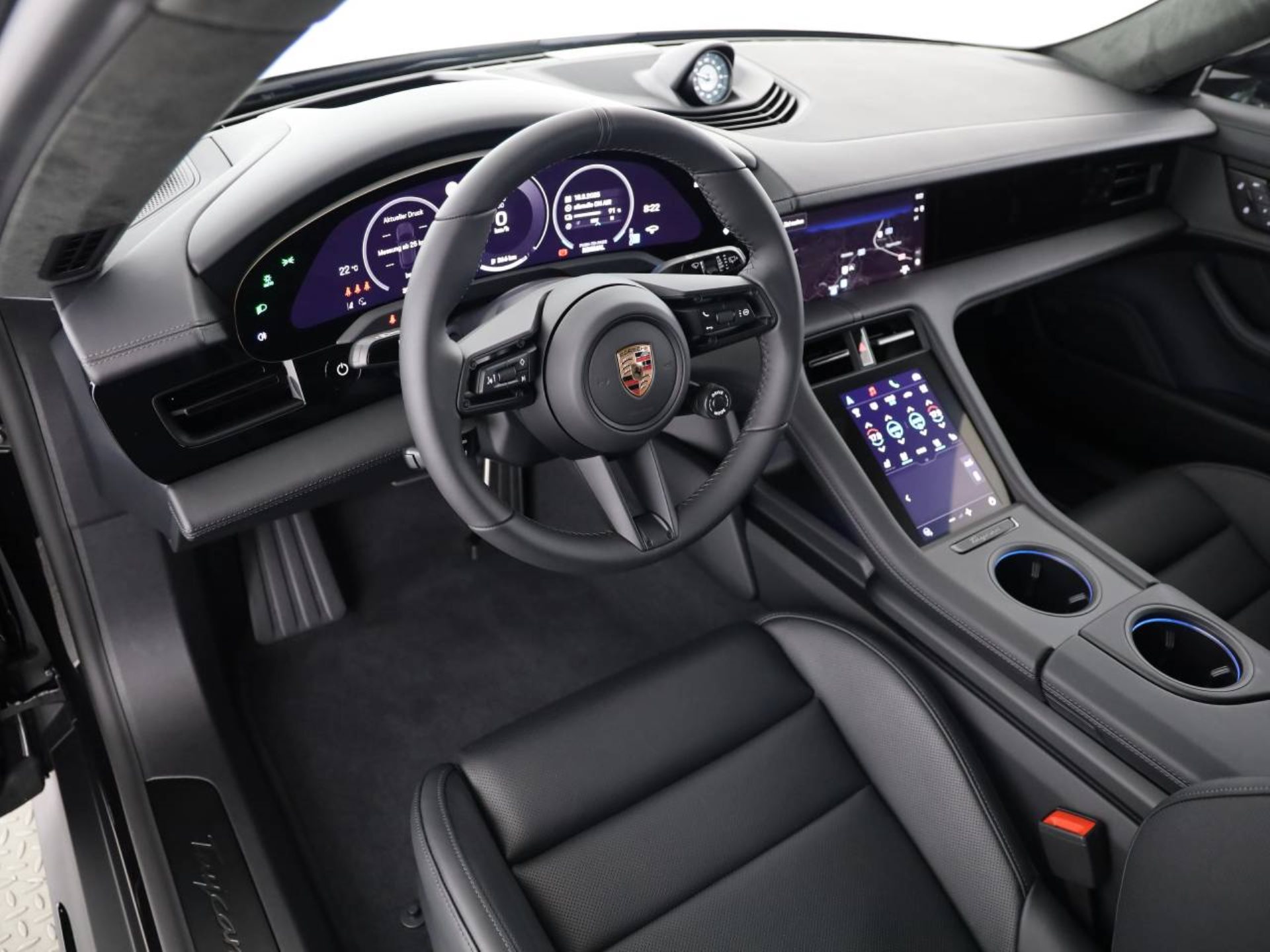 PORSCHE Taycan GTS Sport Turismo-image-9