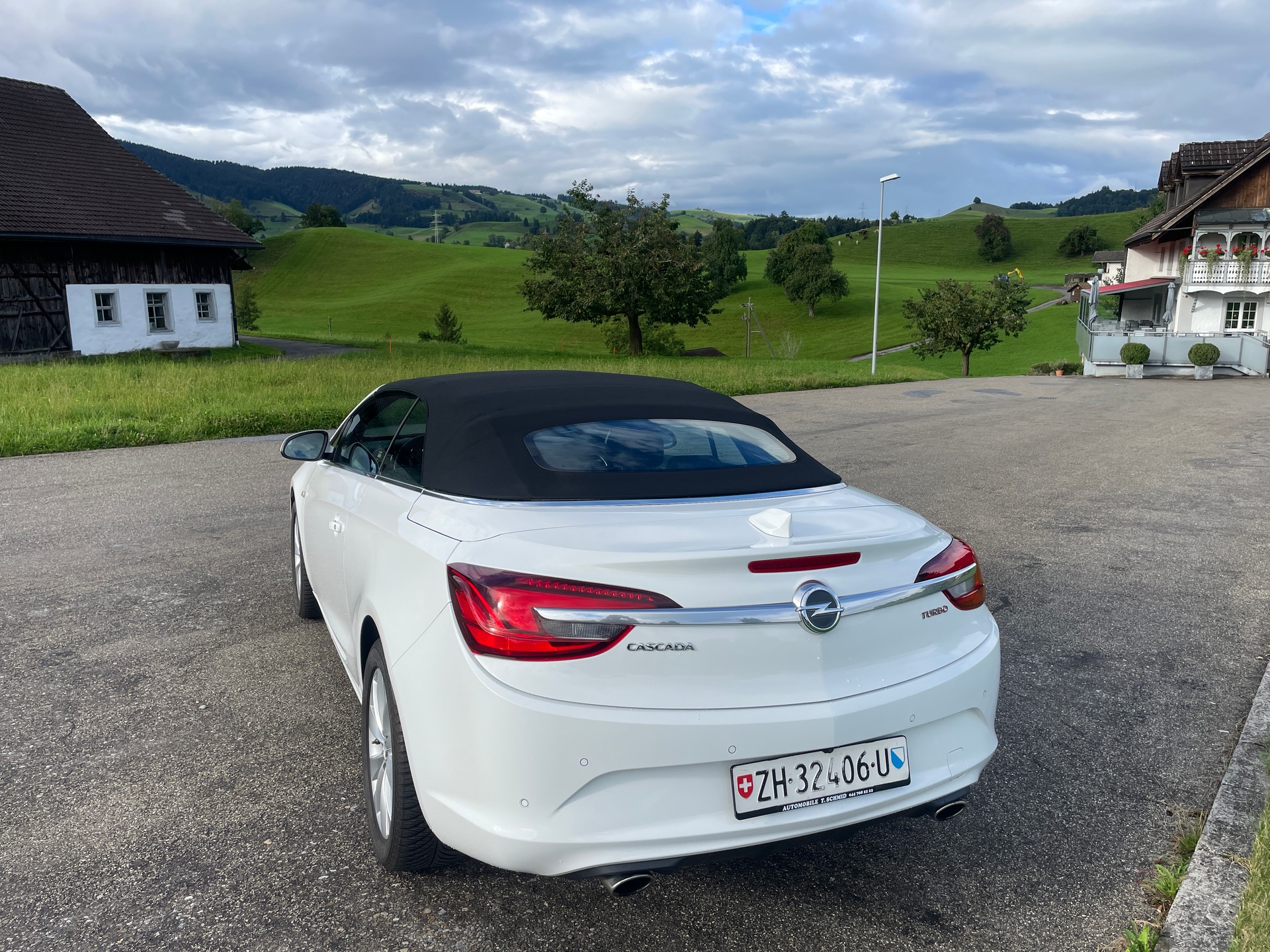 OPEL Cascada 1.6i 16V Cosmo-image-1