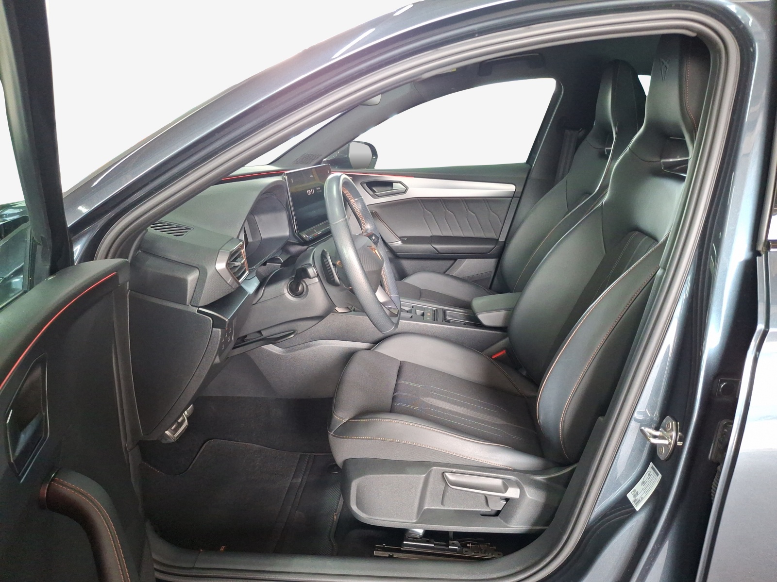 CUPRA LEON 1.4 e-HYBRID pHEV DSG-image-8